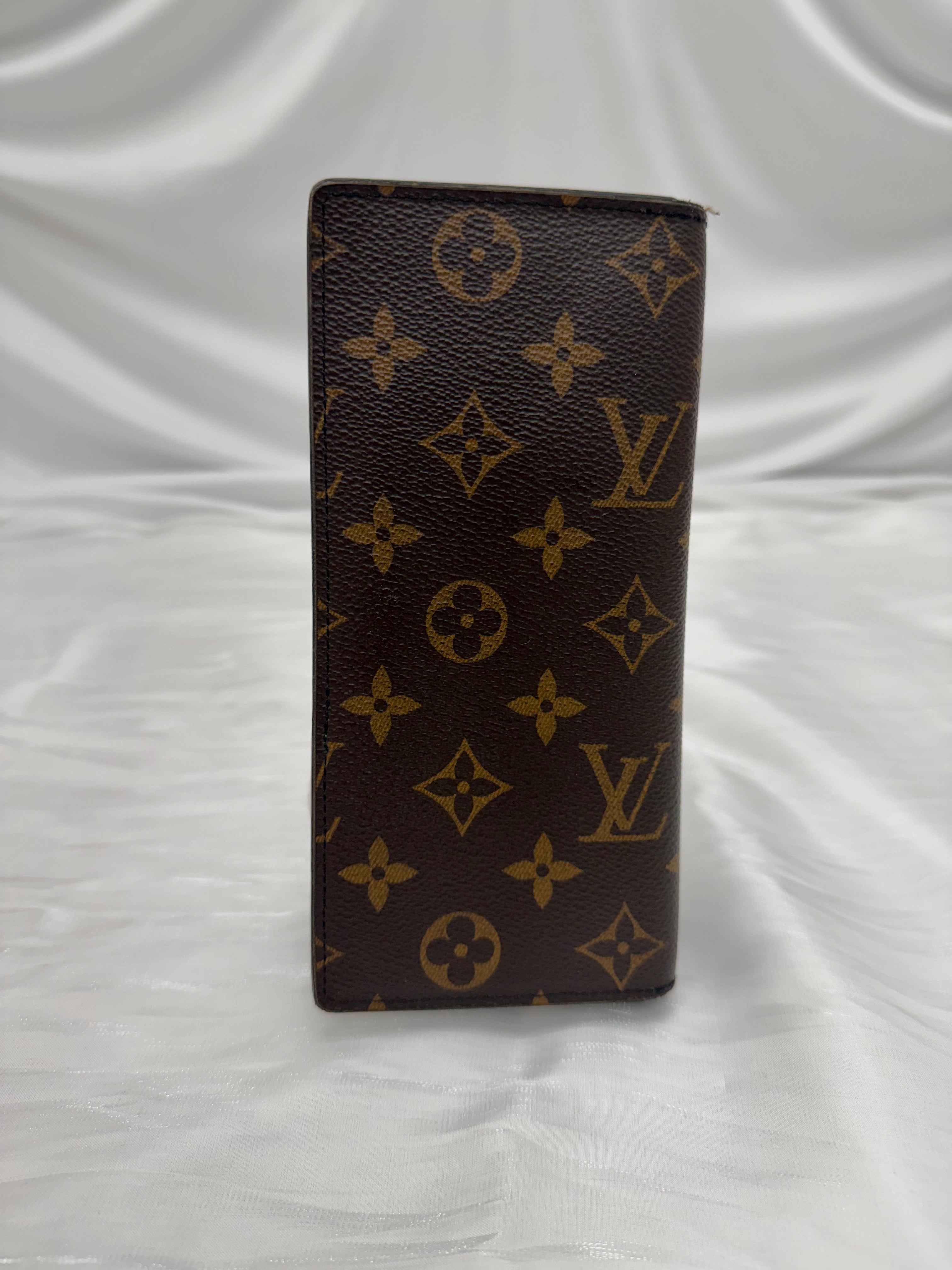 Louis Vuitton Monogram Limited Edition Brazza Wallet