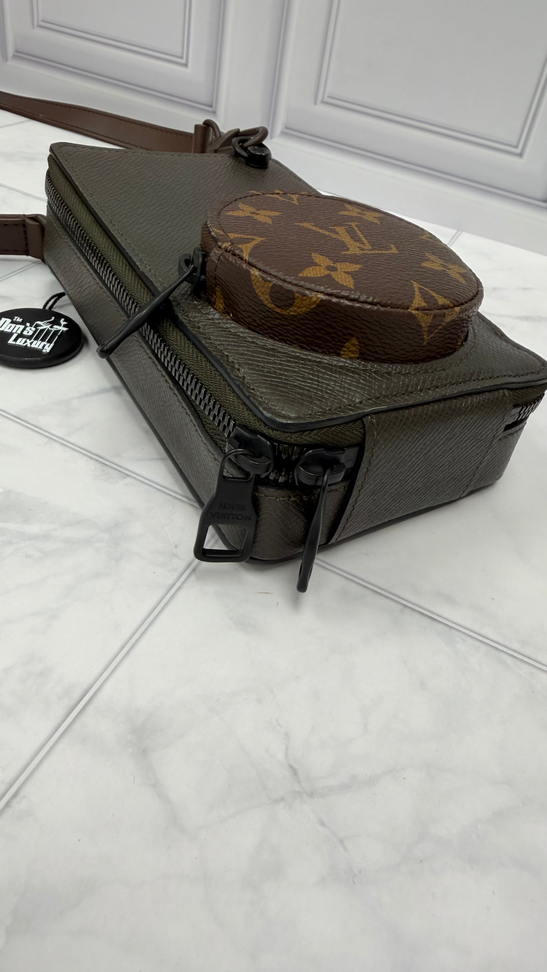 *DONS DROP* Louis Vuitton Monogram & Brown Taiga Leather Phone Box Pochette Crossbody Bag