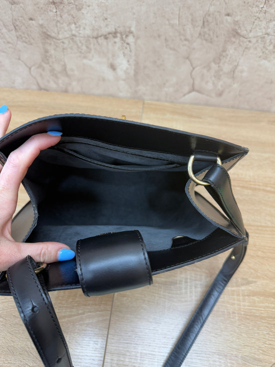 Louis Vuitton Black Epi Cluny Shoulder Bag