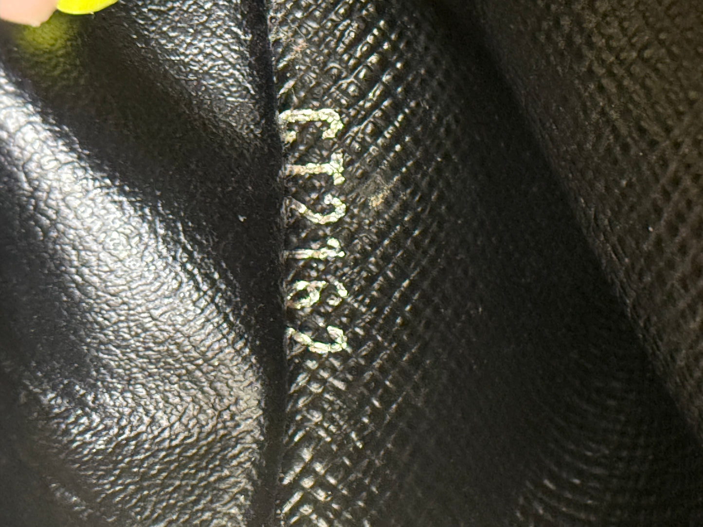 Louis Vuitton Damier Graphite 6 Ring Key Holder