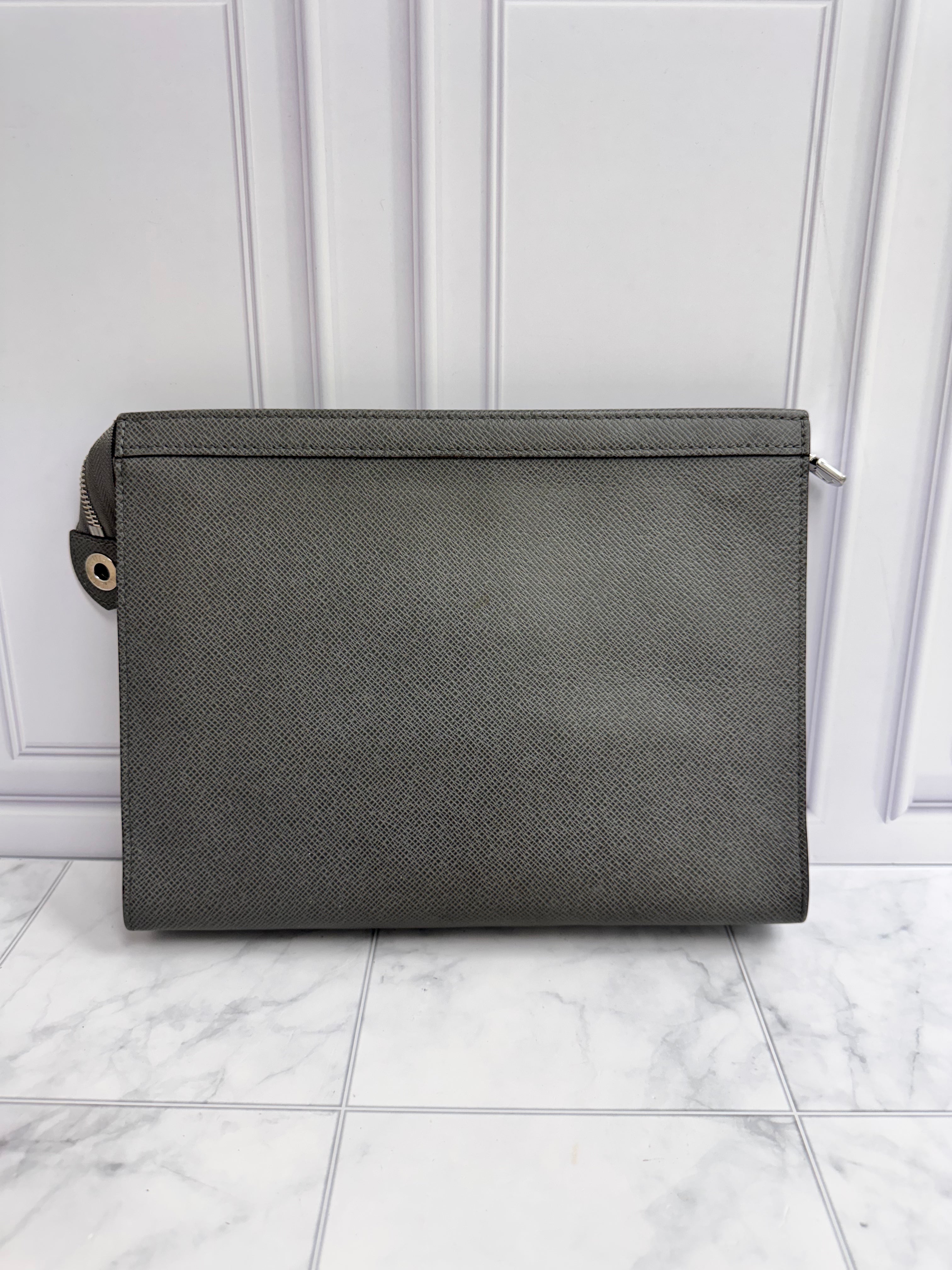 Louis Vuitton Grey Taiga Leather Americas Cup Glacier Pochette Voyage Clutch Bag MM