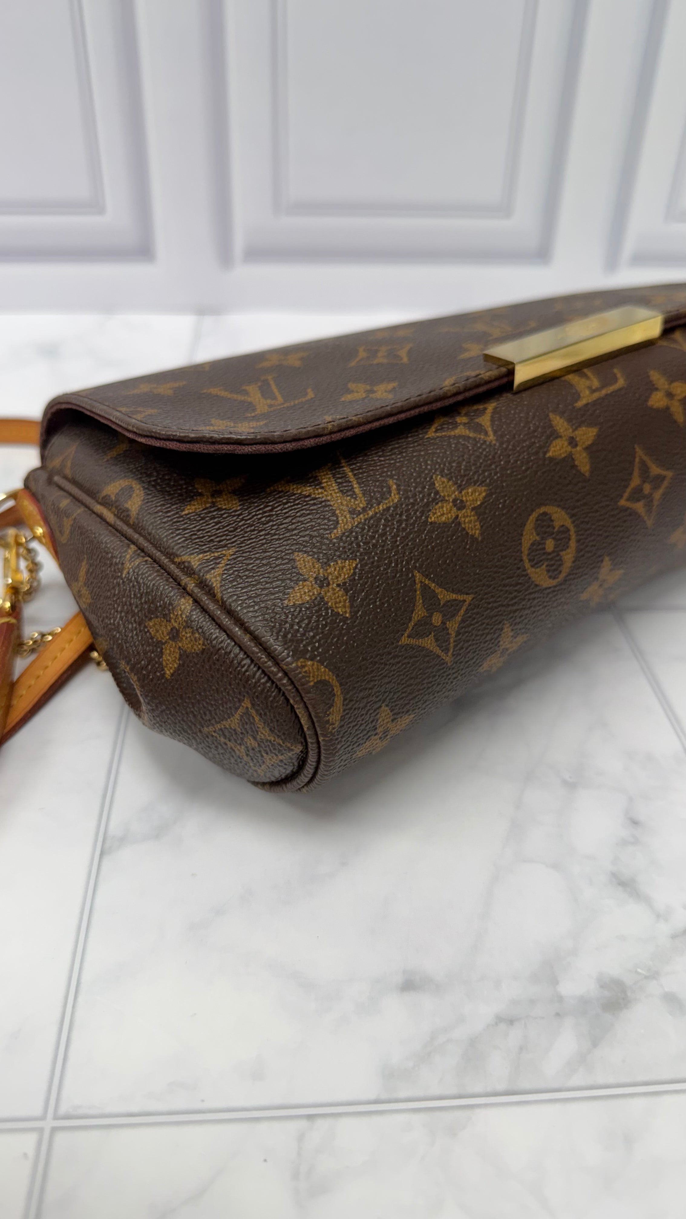 *DONS DROP* Louis Vuitton Monogram Favorite MM Crossbody Bag