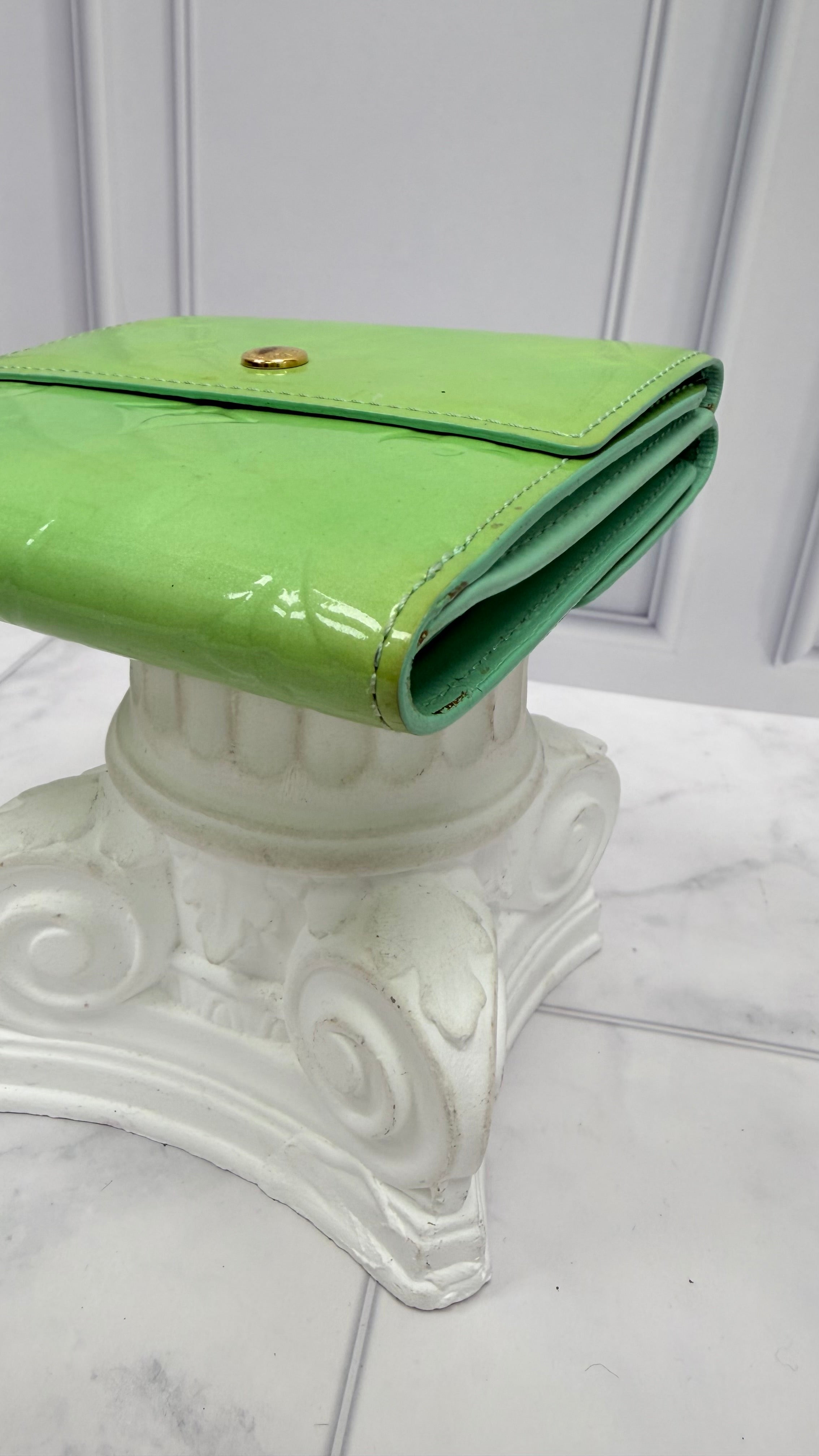 Louis Vuitton Green Vernis Elise Wallet