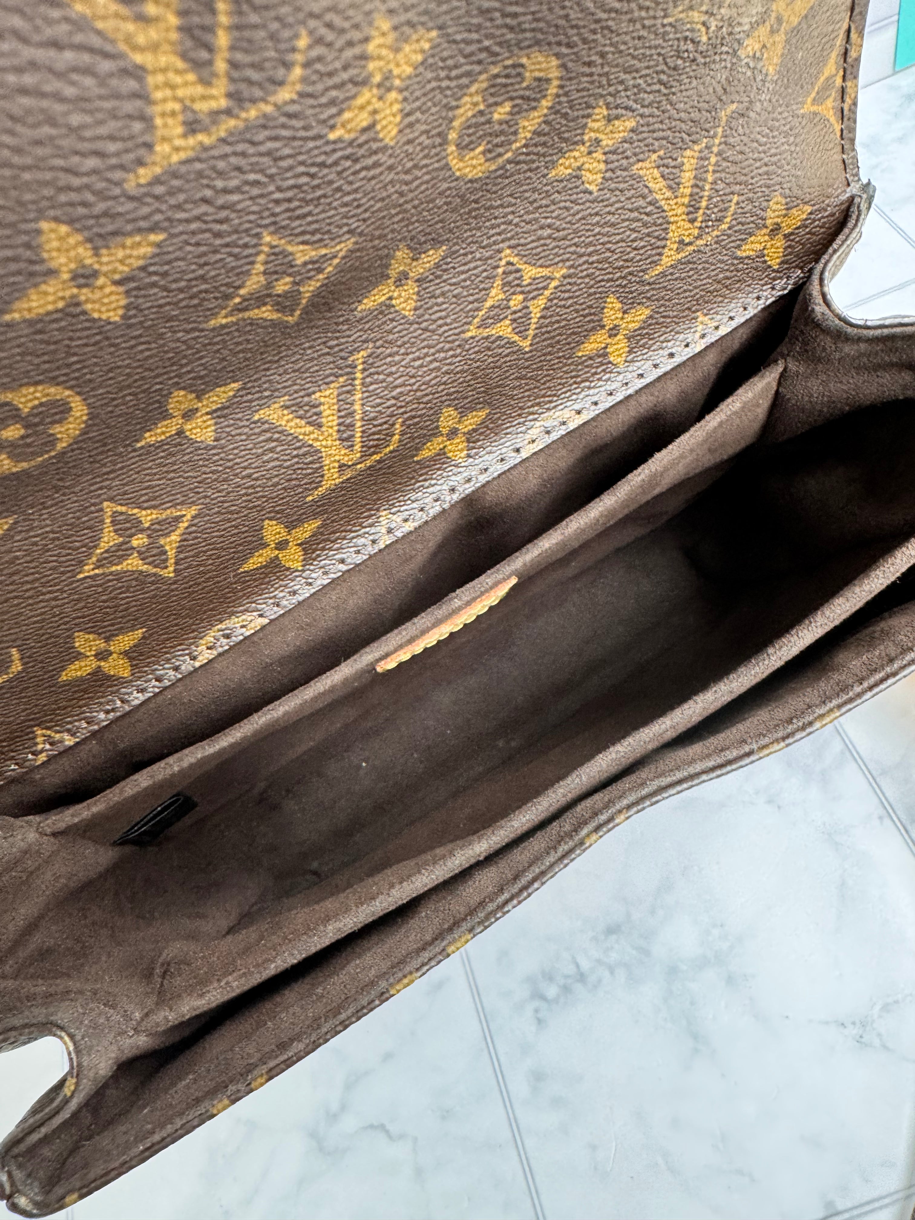 DONS DROP* Louis Vuitton Monogram Pochette Metis Handbags