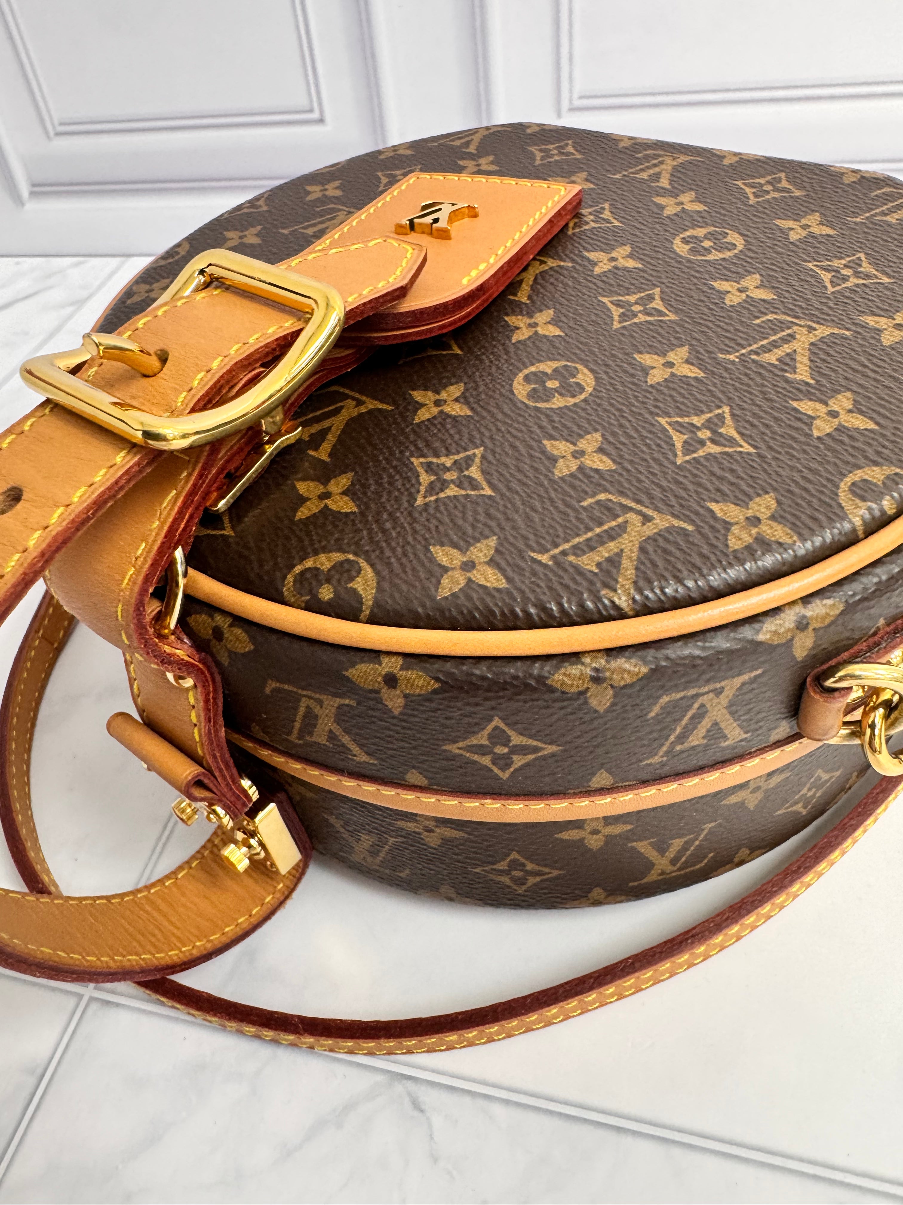 *DONS DROP* Louis Vuitton Monogram Petite Boite Chapeau Crossbody Bag