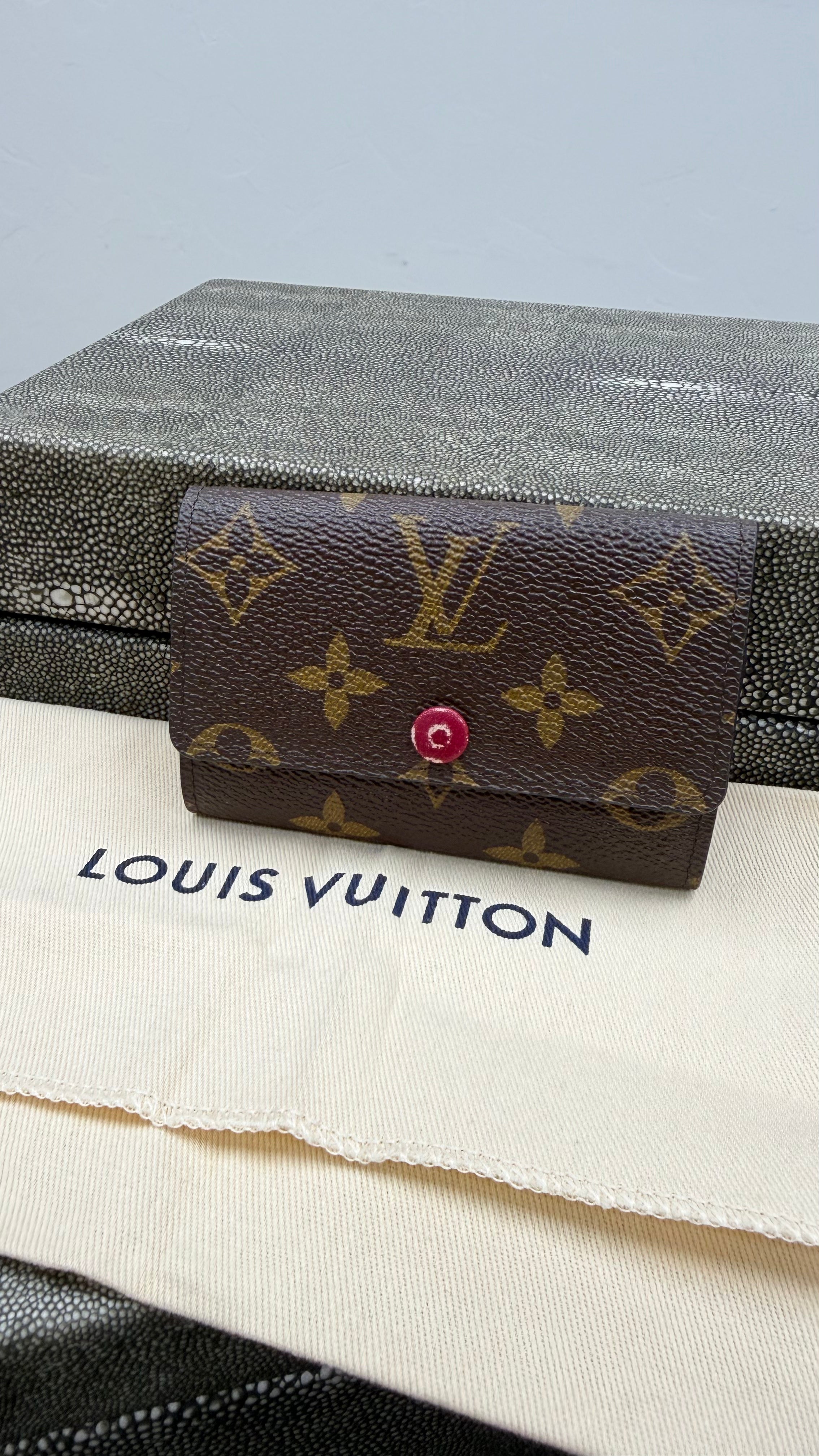 Louis Vuitton Monogram & Fuchsia 6 Key Ring Case