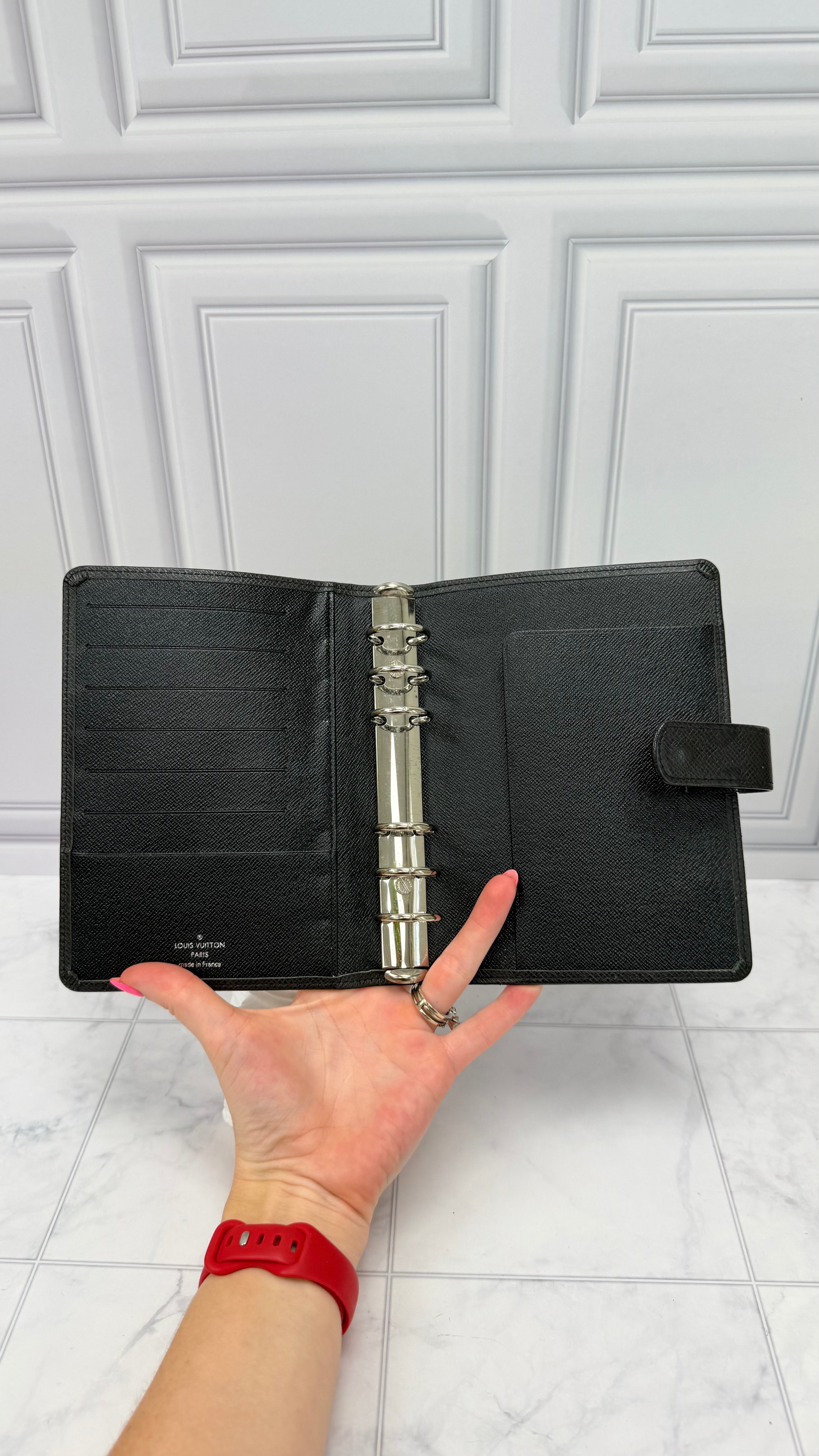 Louis Vuitton Black Taiga Leather Agenda MM