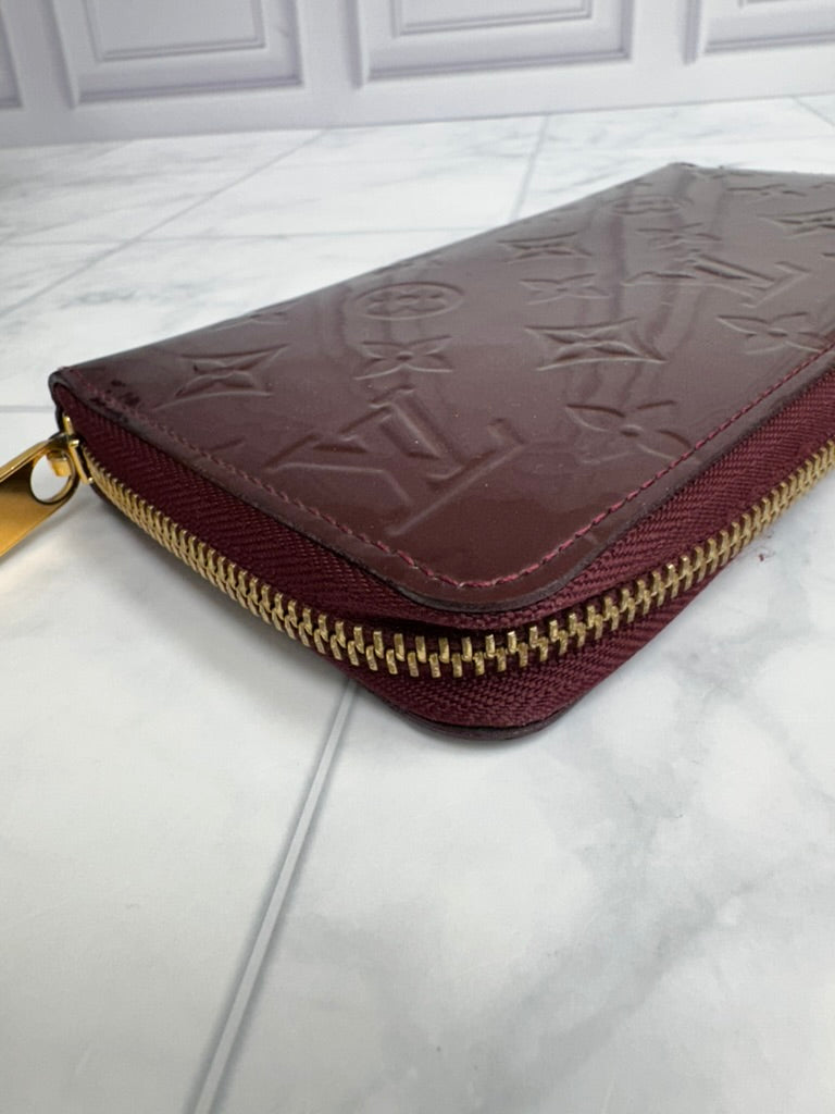Louis Vuitton Burgundy Vernis Monogram Zippy Wallet