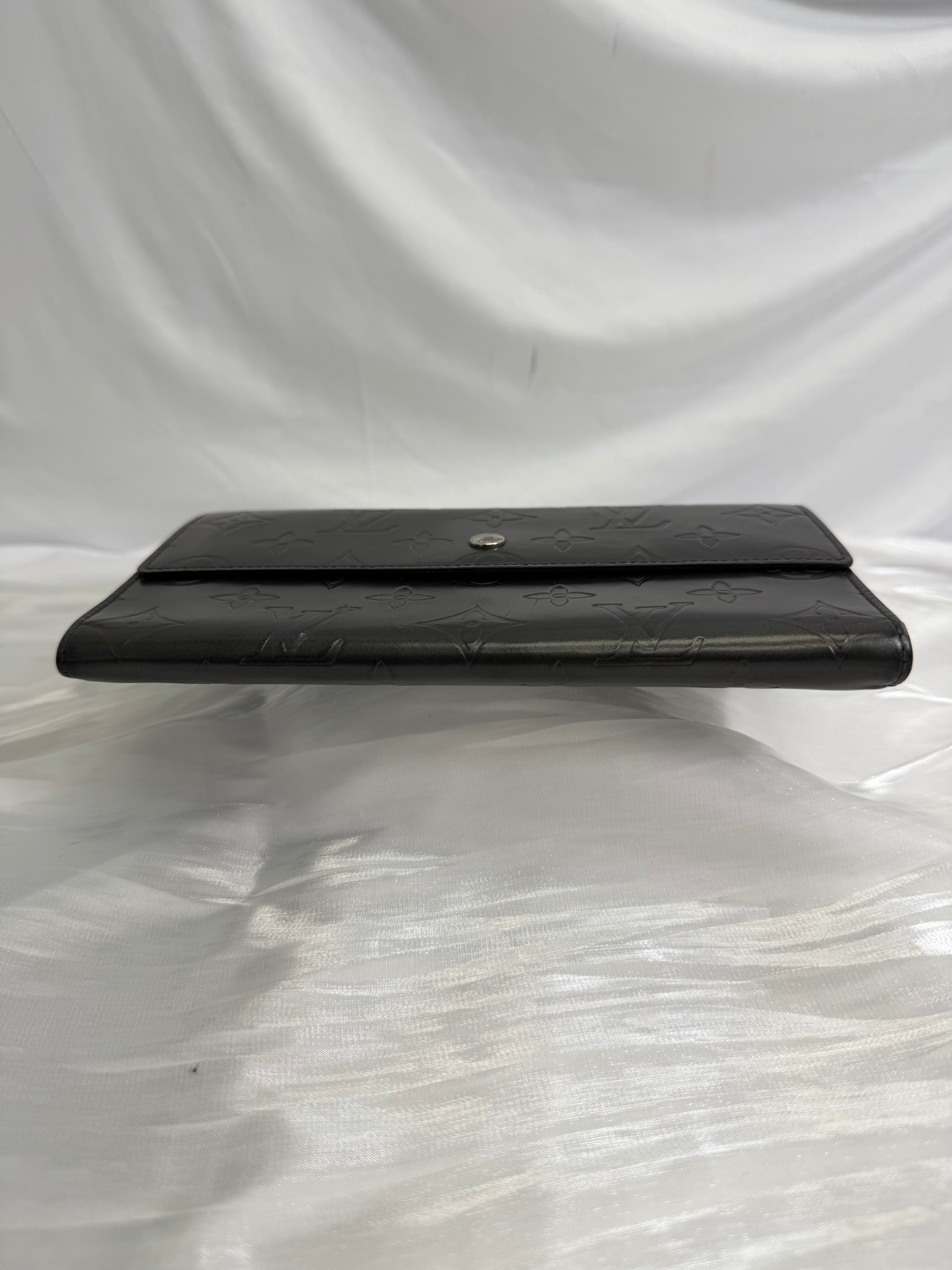 Louis Vuitton Gray Matte Vernis International Wallet