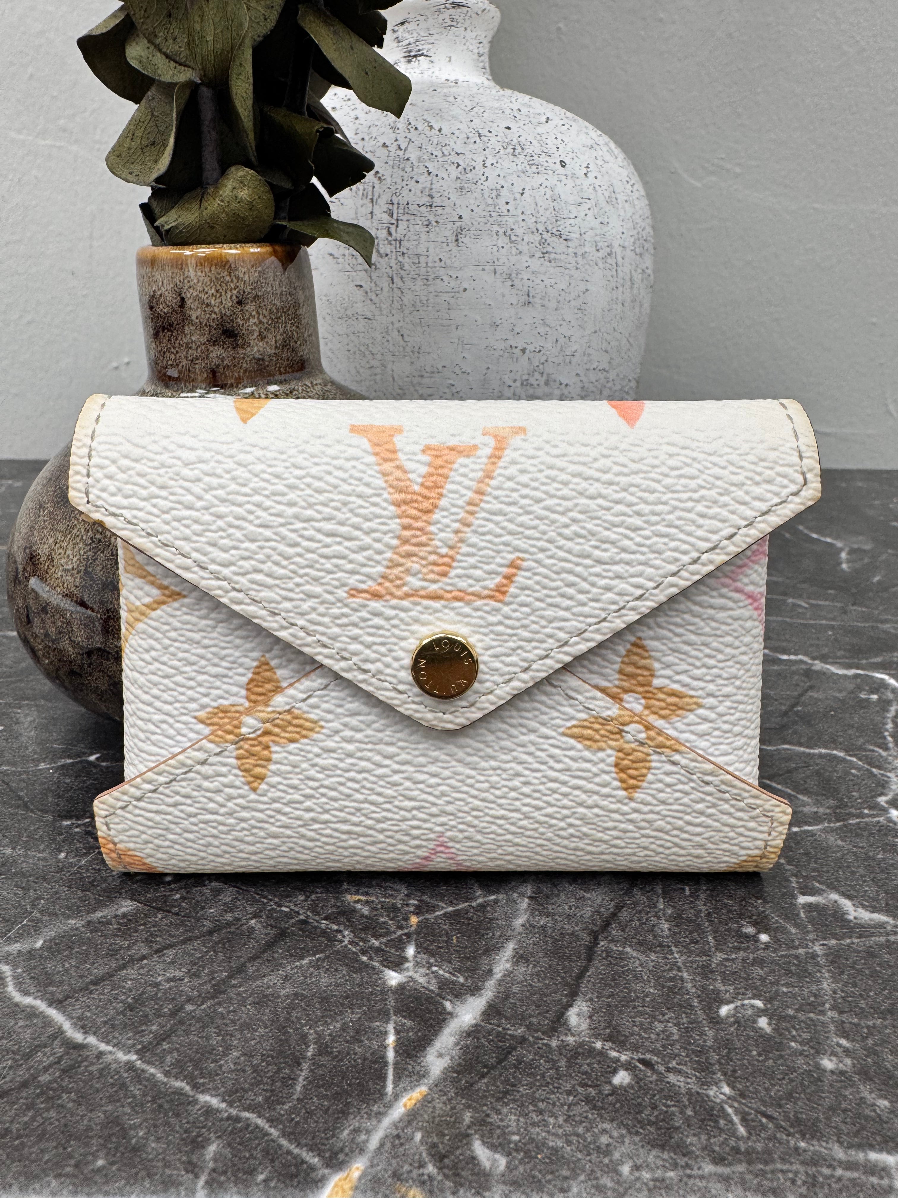 Louis Vuitton Creme Monogram By The Pool Small Kirigami Pochette