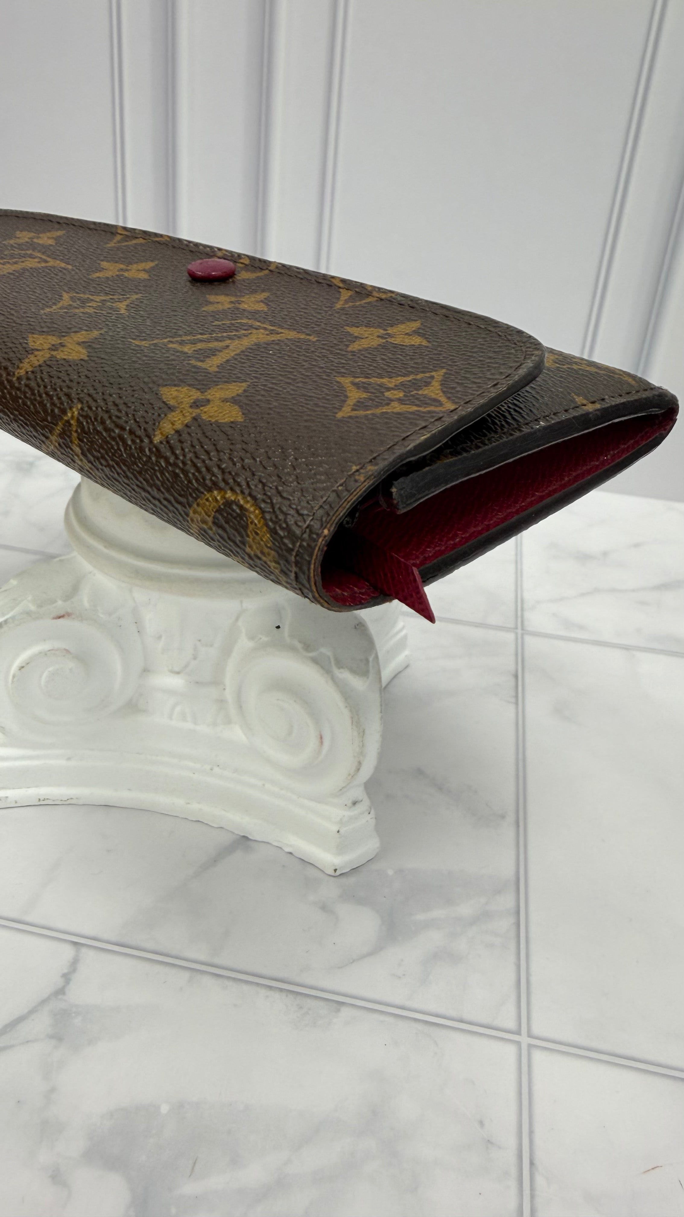 *DONS DROP* Louis Vuitton Monogram & Fuchsia Emilie Wallet