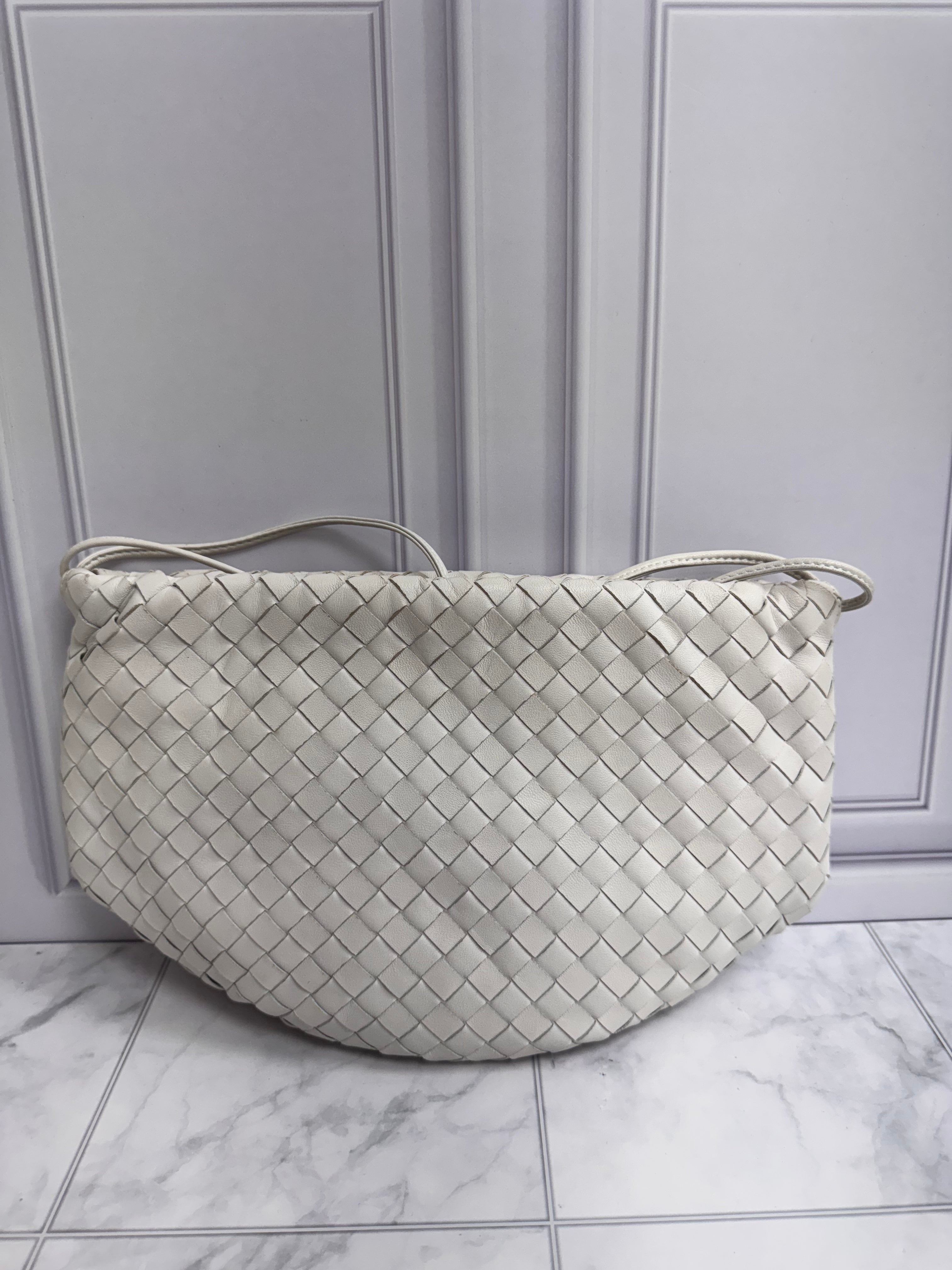 *DONS DROP* Bottega Veneta White Intrecciato Leather Small Bulb Shoulder Bag