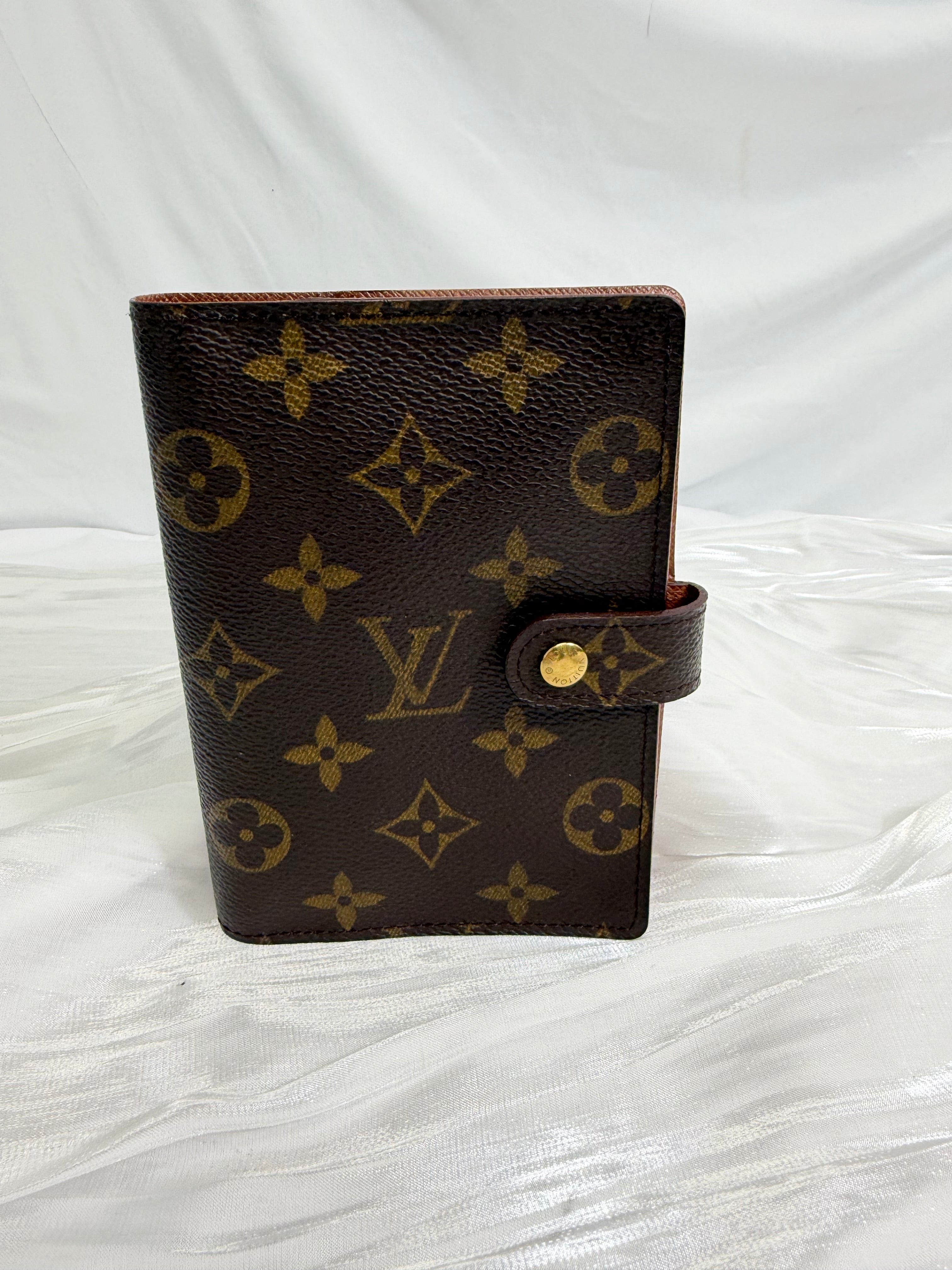 Louis Vuitton Monogram Passport Agenda PM