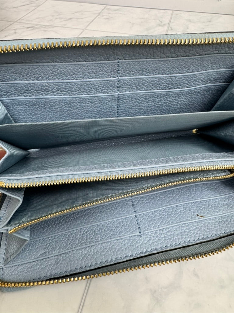 Gucci Blue Grained Leather Zumi Long Zippy Wallet