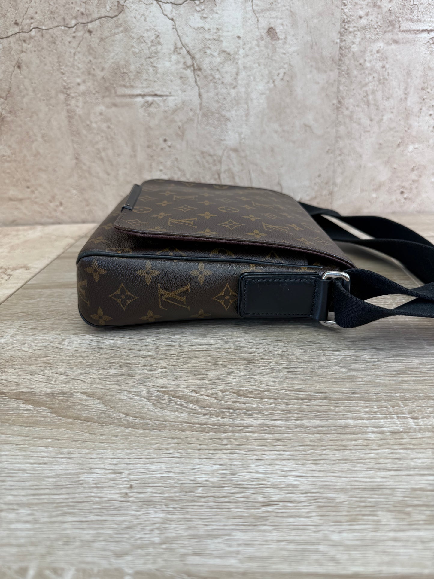 Louis Vuitton Monogram Macassar District Messenger Bag