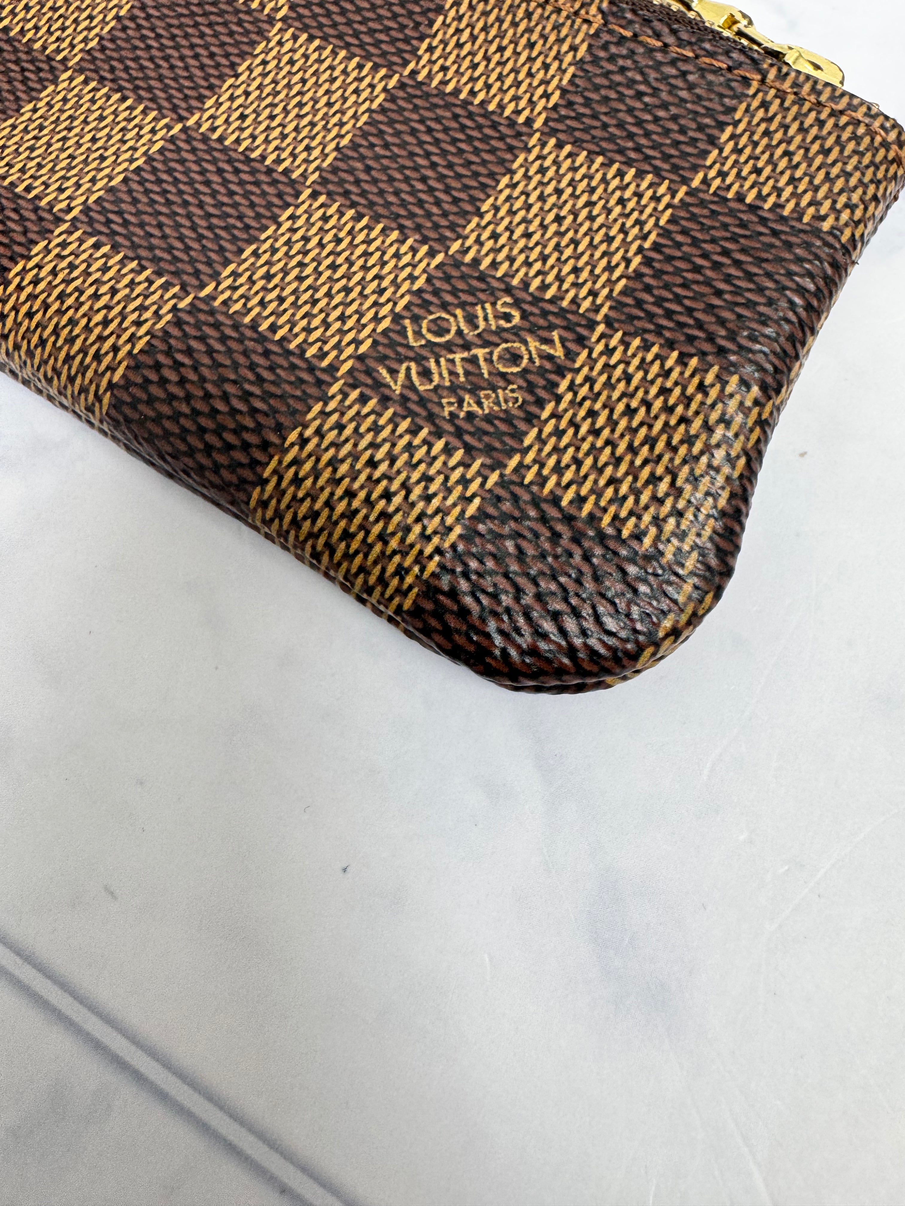 Louis Vuitton Damier Ebene Key Cles