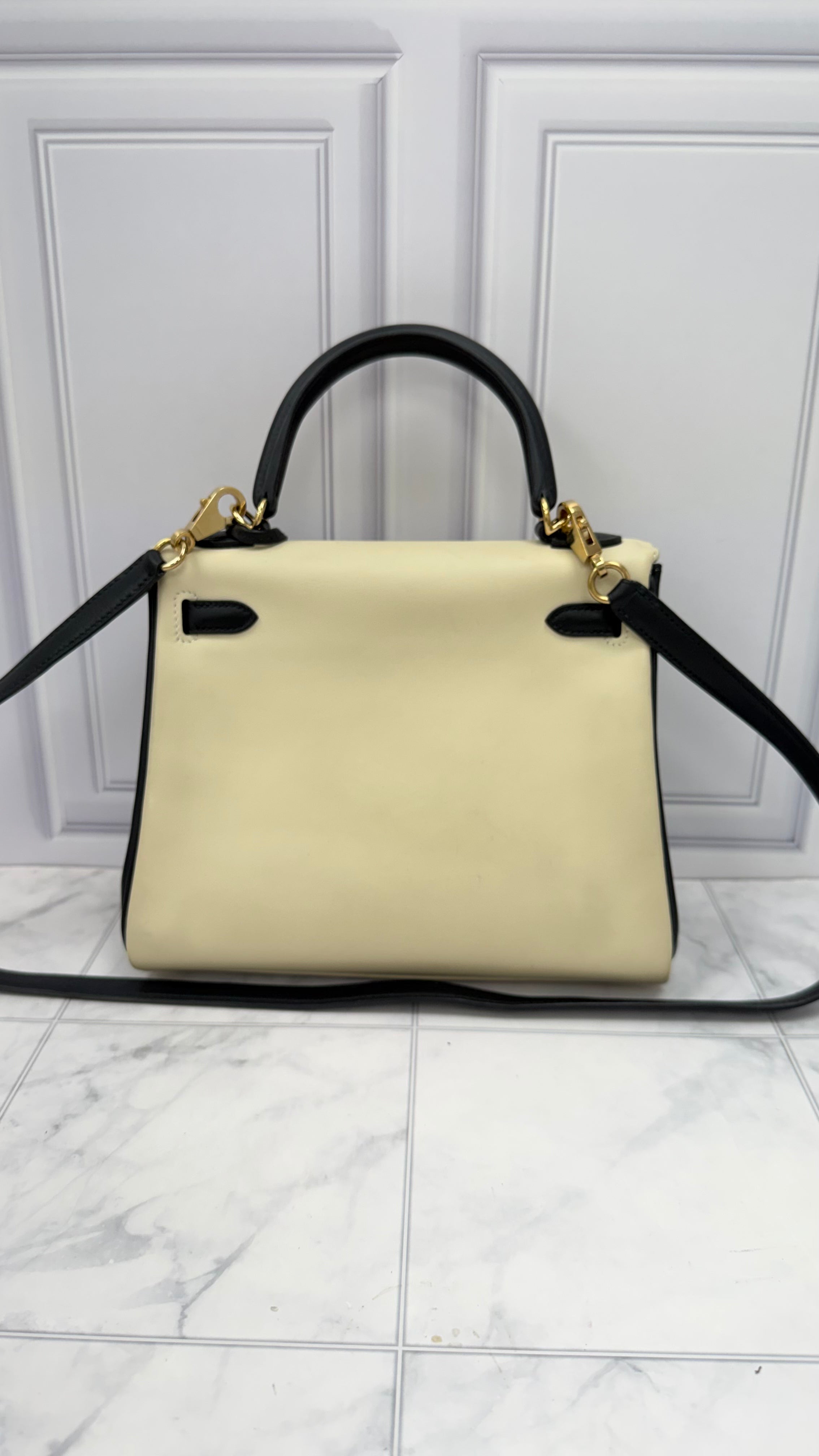 Hermes Ivory & Black Swift Leather HSS Kelly 25
