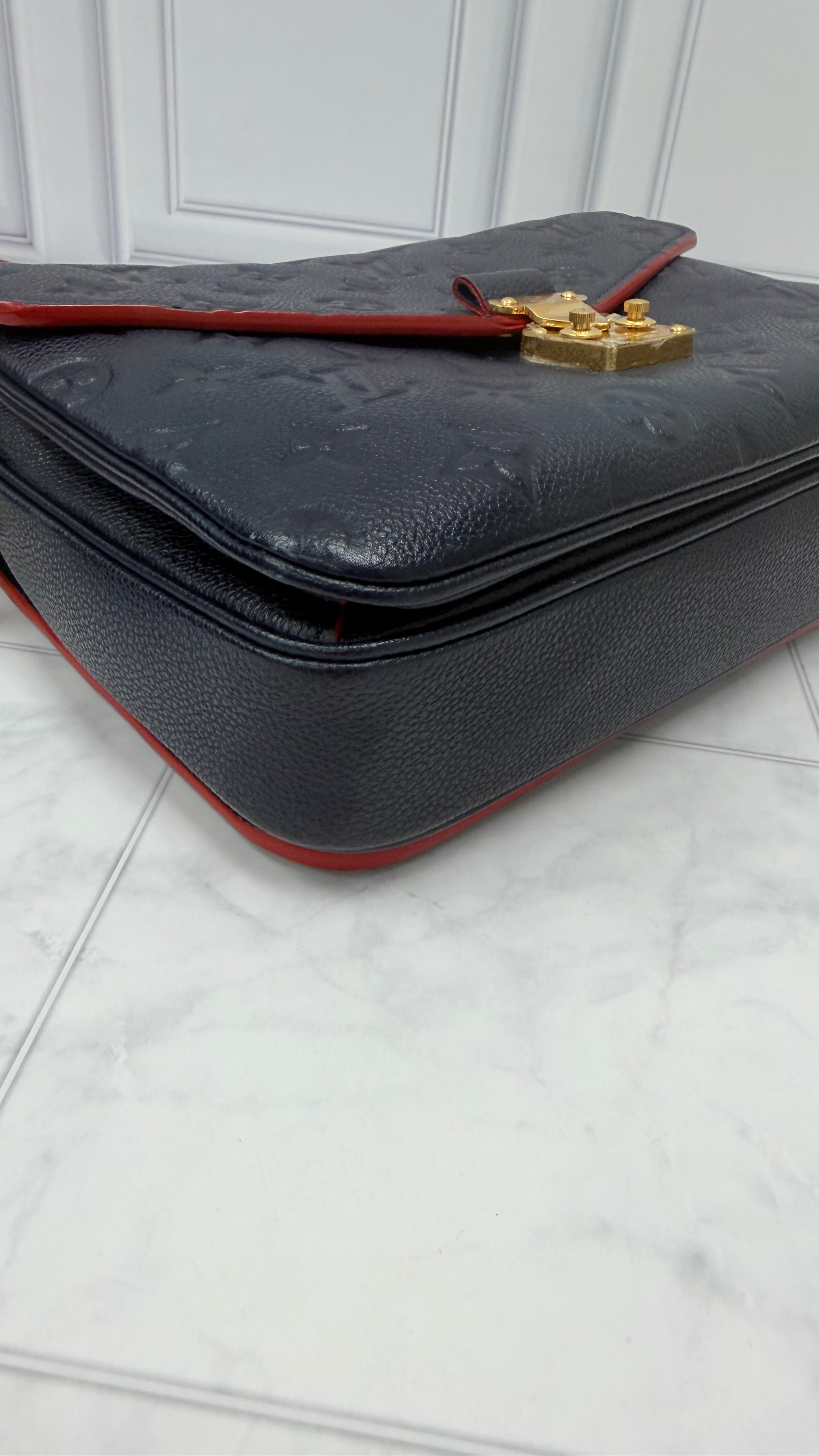 *DONS DROP* BRAND NEW - Louis Vuitton Blue Monogram Empreinte Pochette Metis