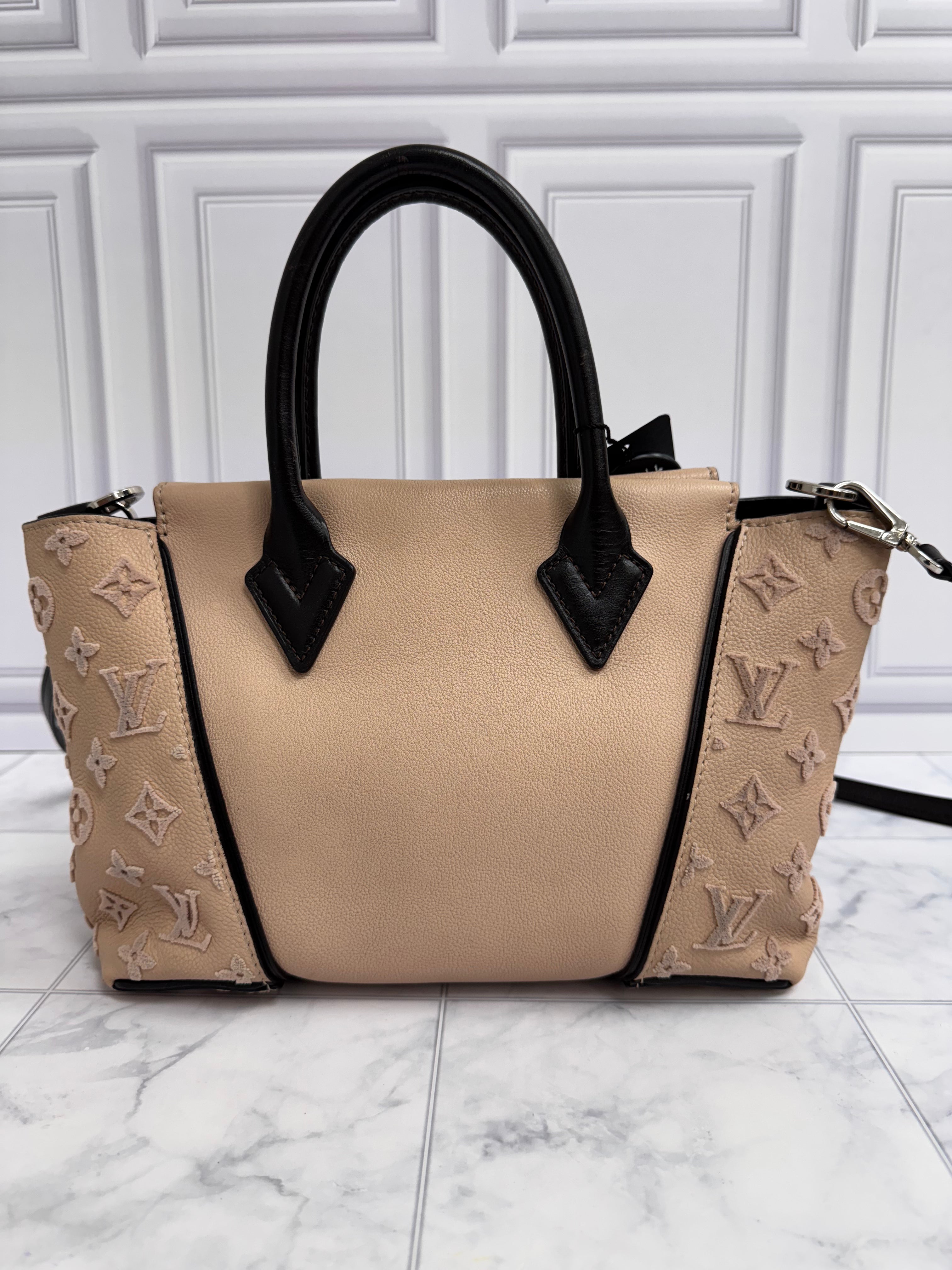 Louis Vuitton Pink Grained Leather W Tote BB