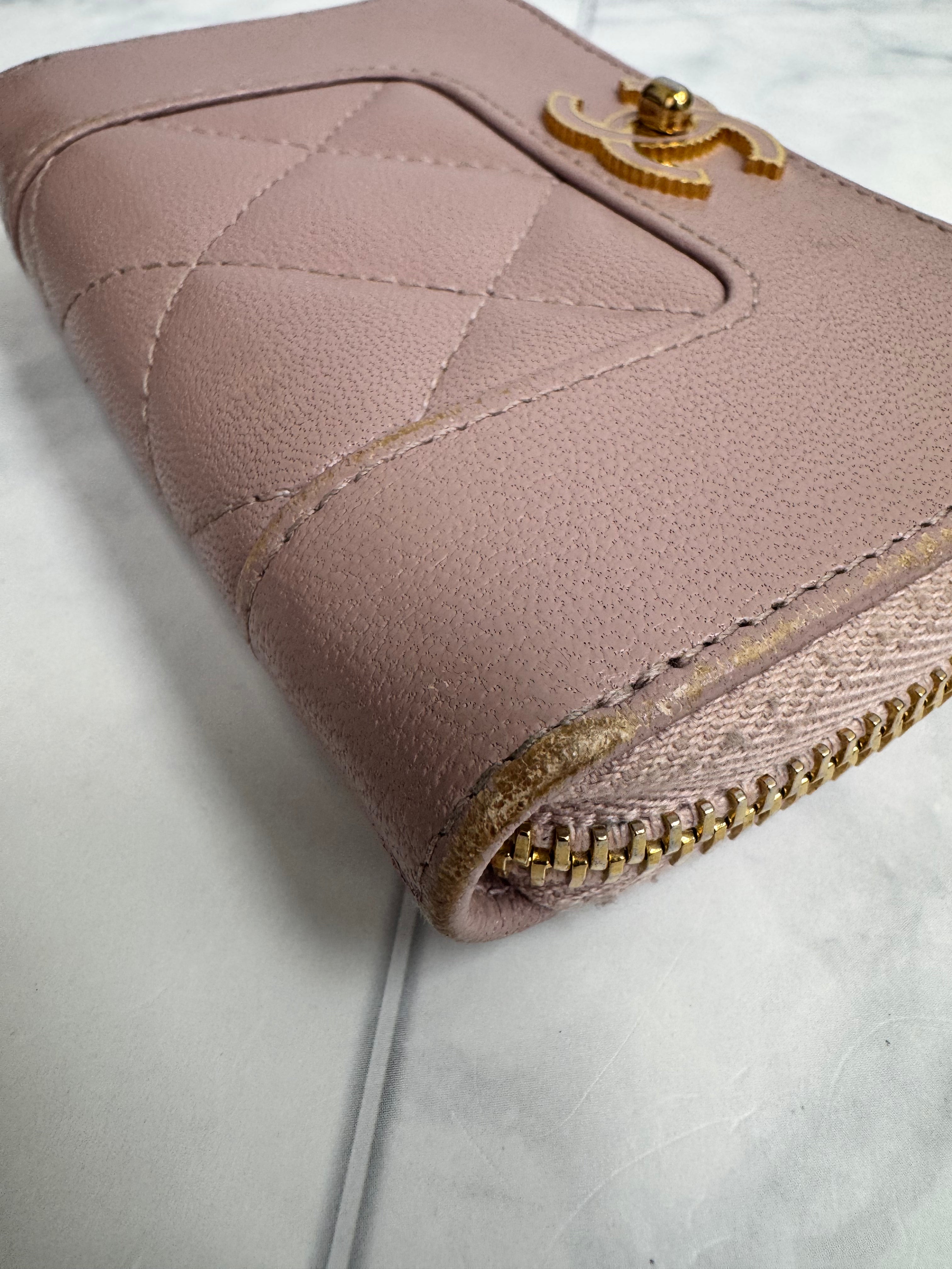 Chanel Pink Diamond Quilted Leather Mademoiselle Compact Zippy