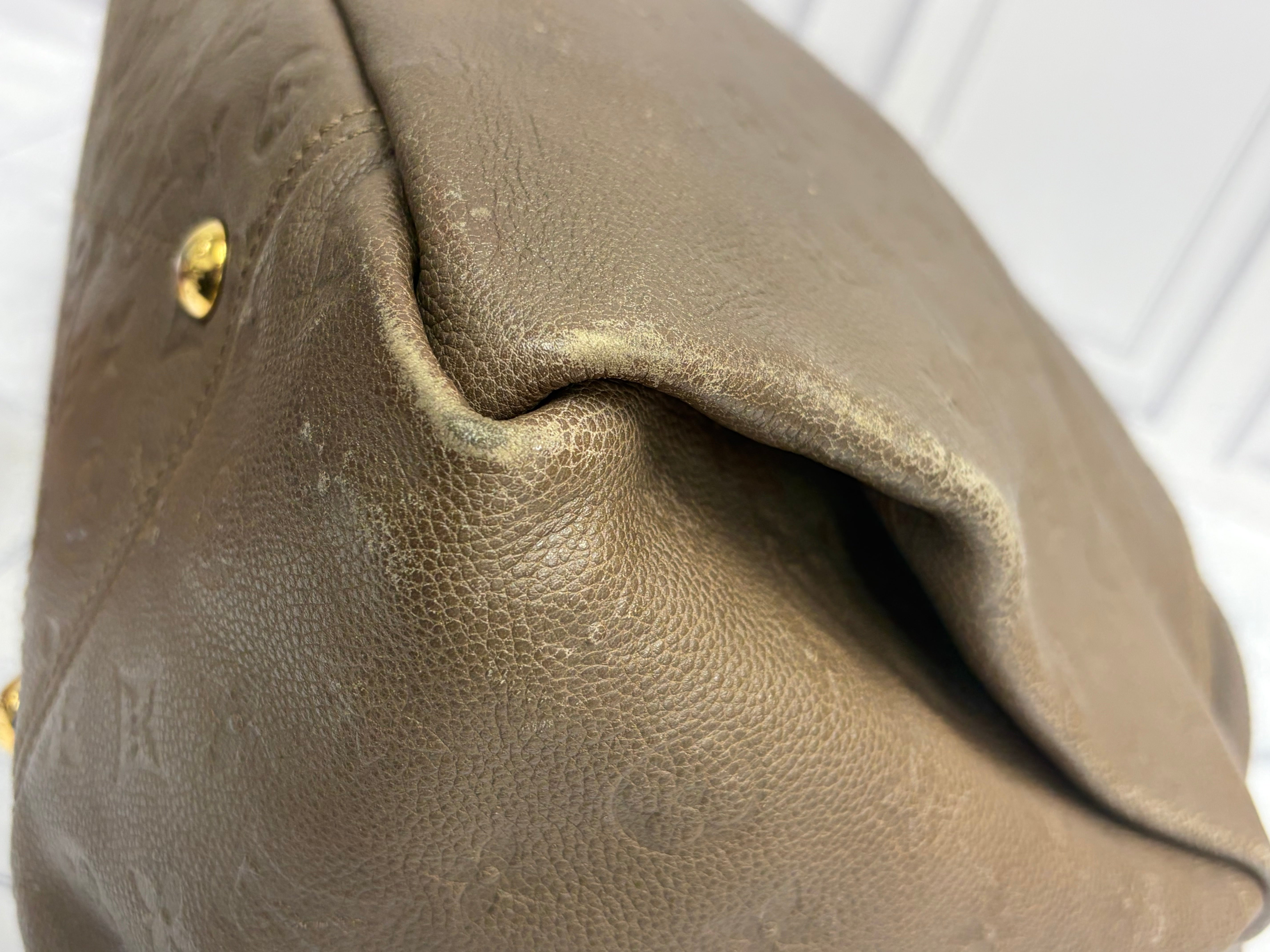 Louis Vuitton Taupe Monogram Empreinte Leather Artsy Handbag