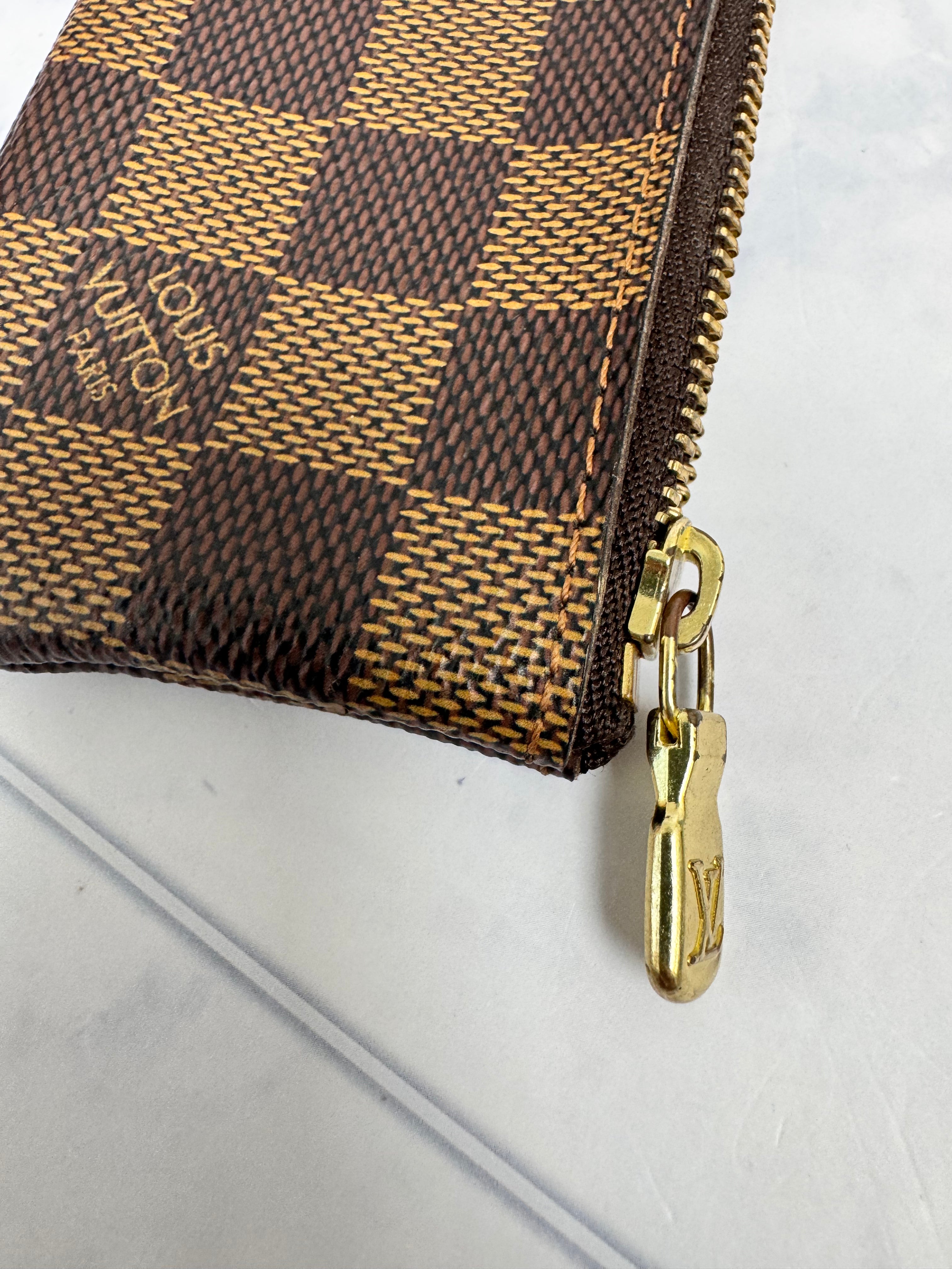 Louis Vuitton Damier Ebene Key Cles