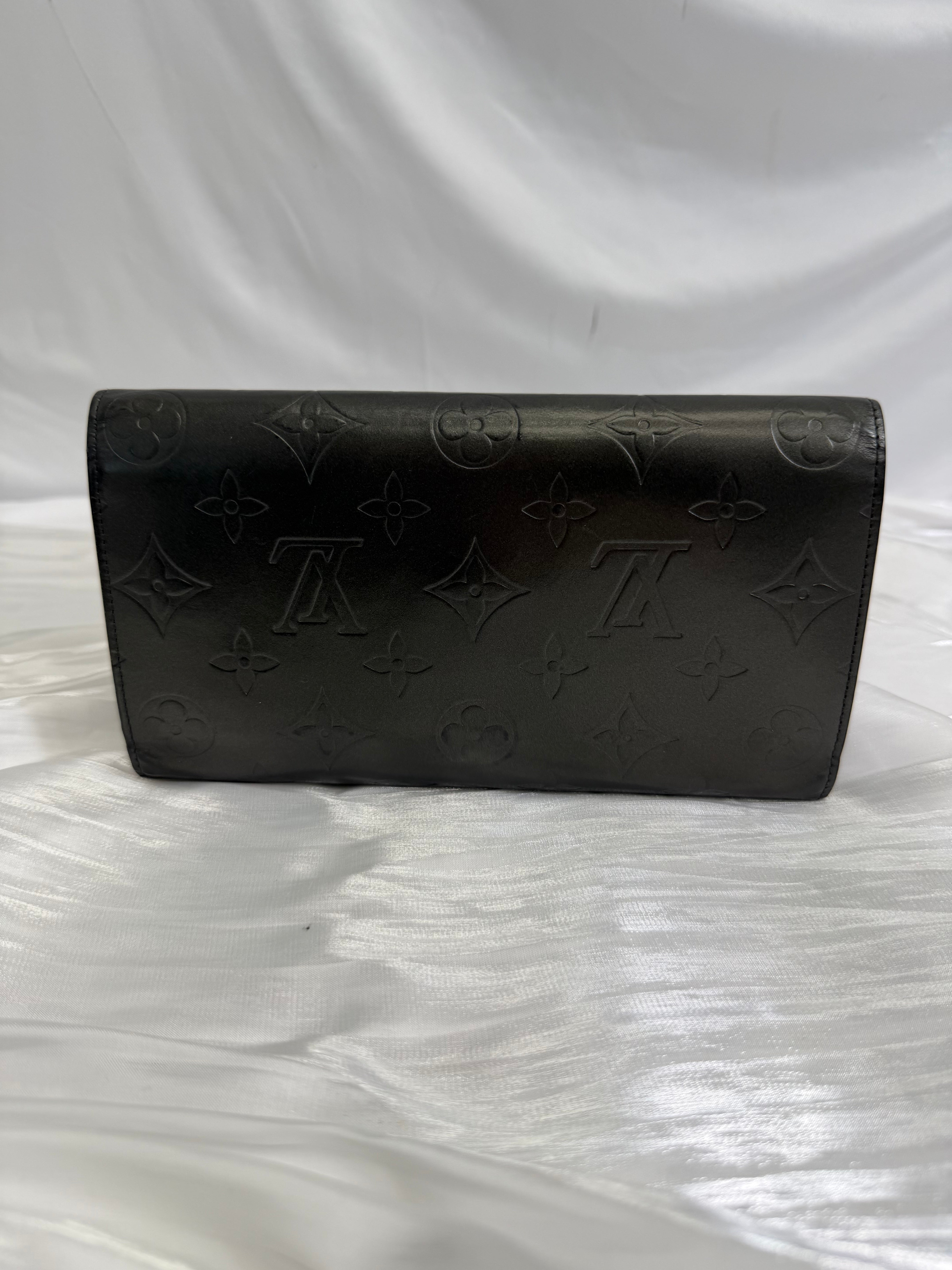 Louis Vuitton Gray Matte Vernis International Wallet