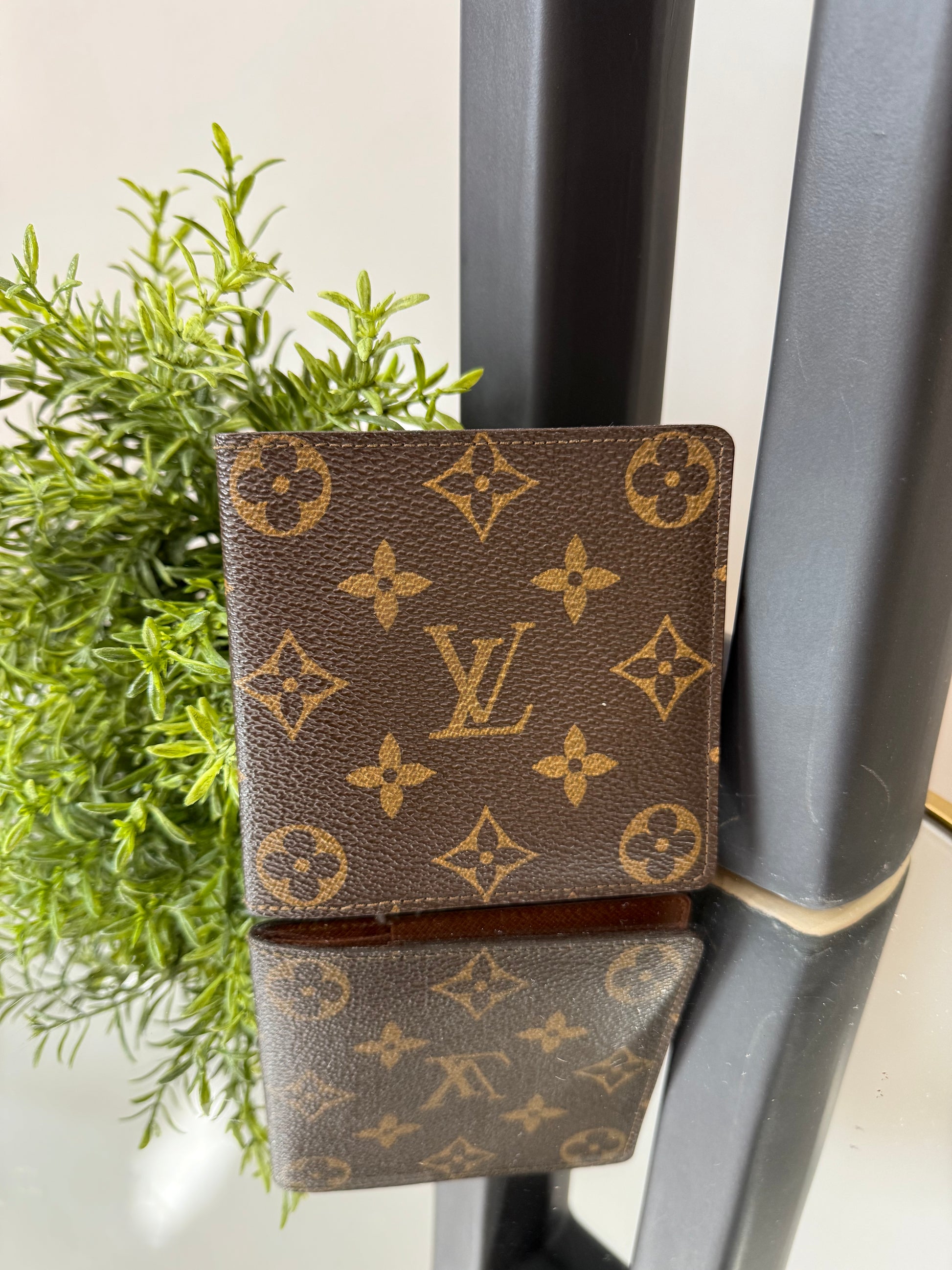 Louis Vuitton Monogram Bifold Wallet