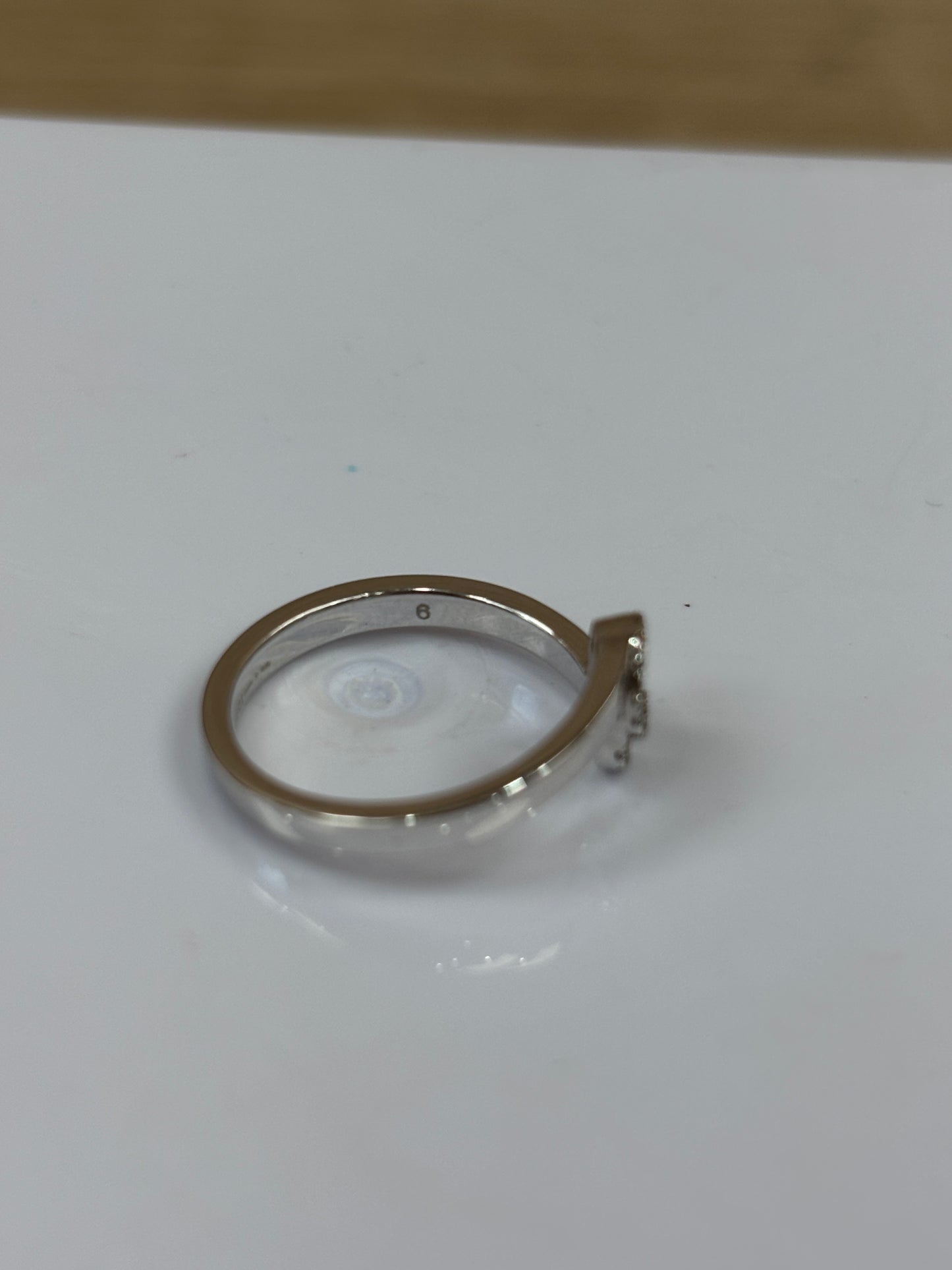 Gucci White Gold Diamond Ring