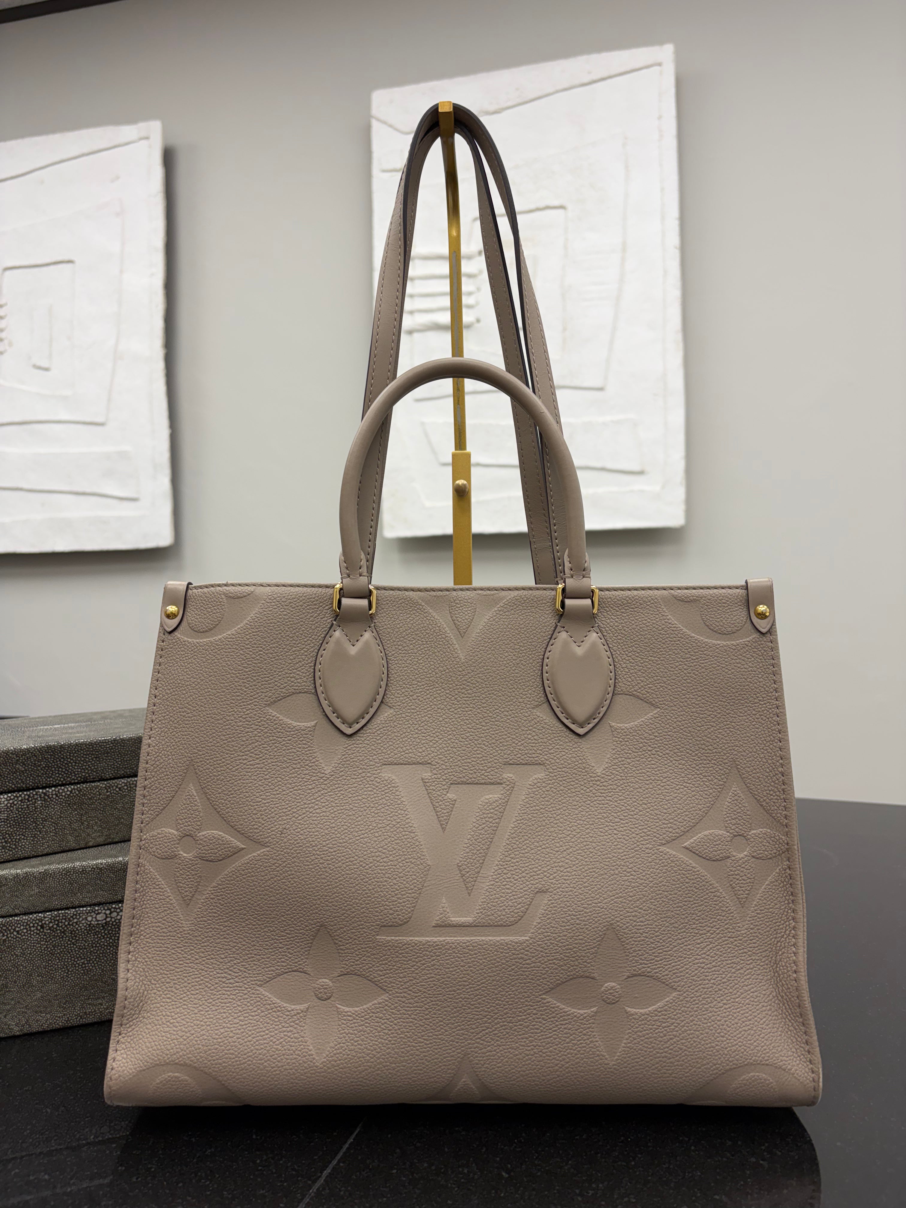 *DONS DROP* Louis Vuitton Turtledove Empreinte On The Go MM Tote Bag