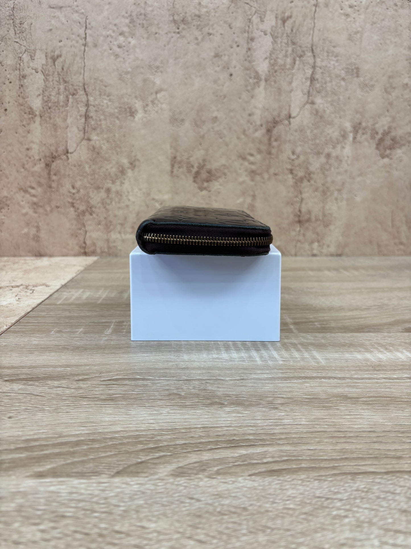 Louis Vuitton Plum Vernis Zippy Wallet