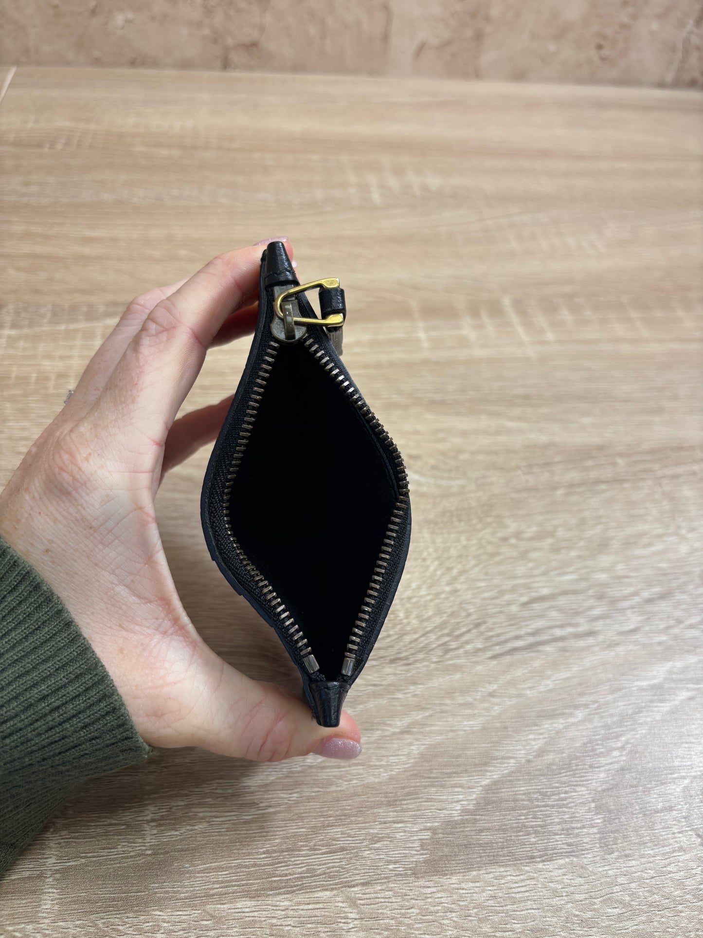 Gucci Black Leather Zip Top Card Case