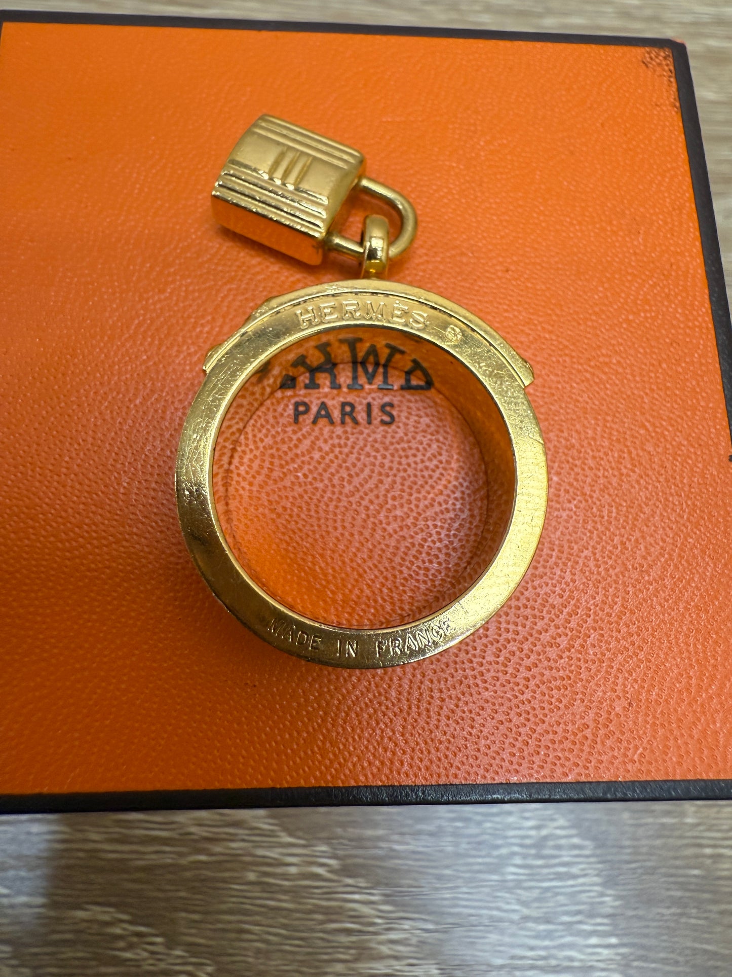 Hermes Gold & Burgundy Croc Embossed Leather Kelly Scarf Ring