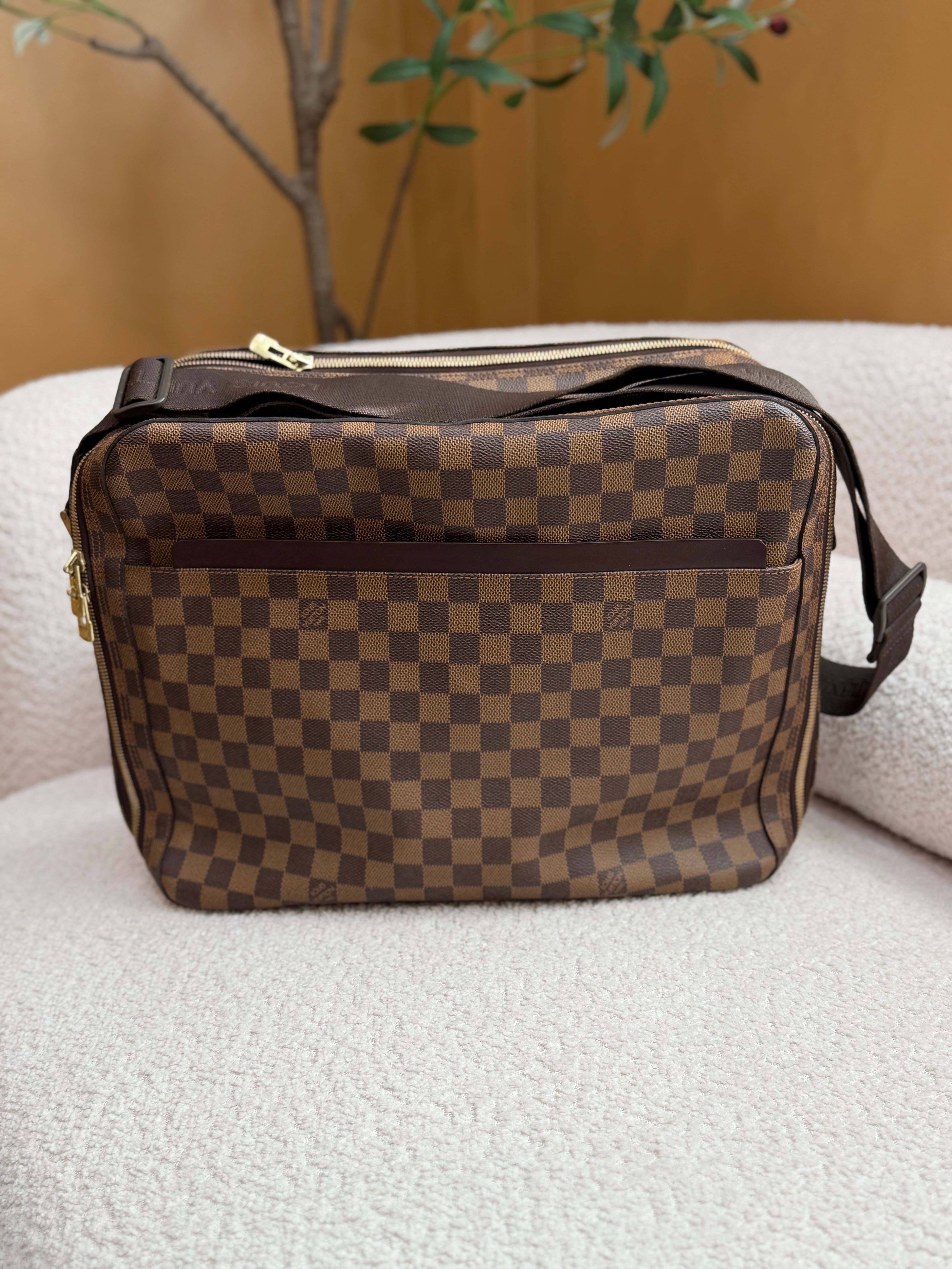 Louis Vuitton Damier Ebene Dorsoduro Messenger Bag