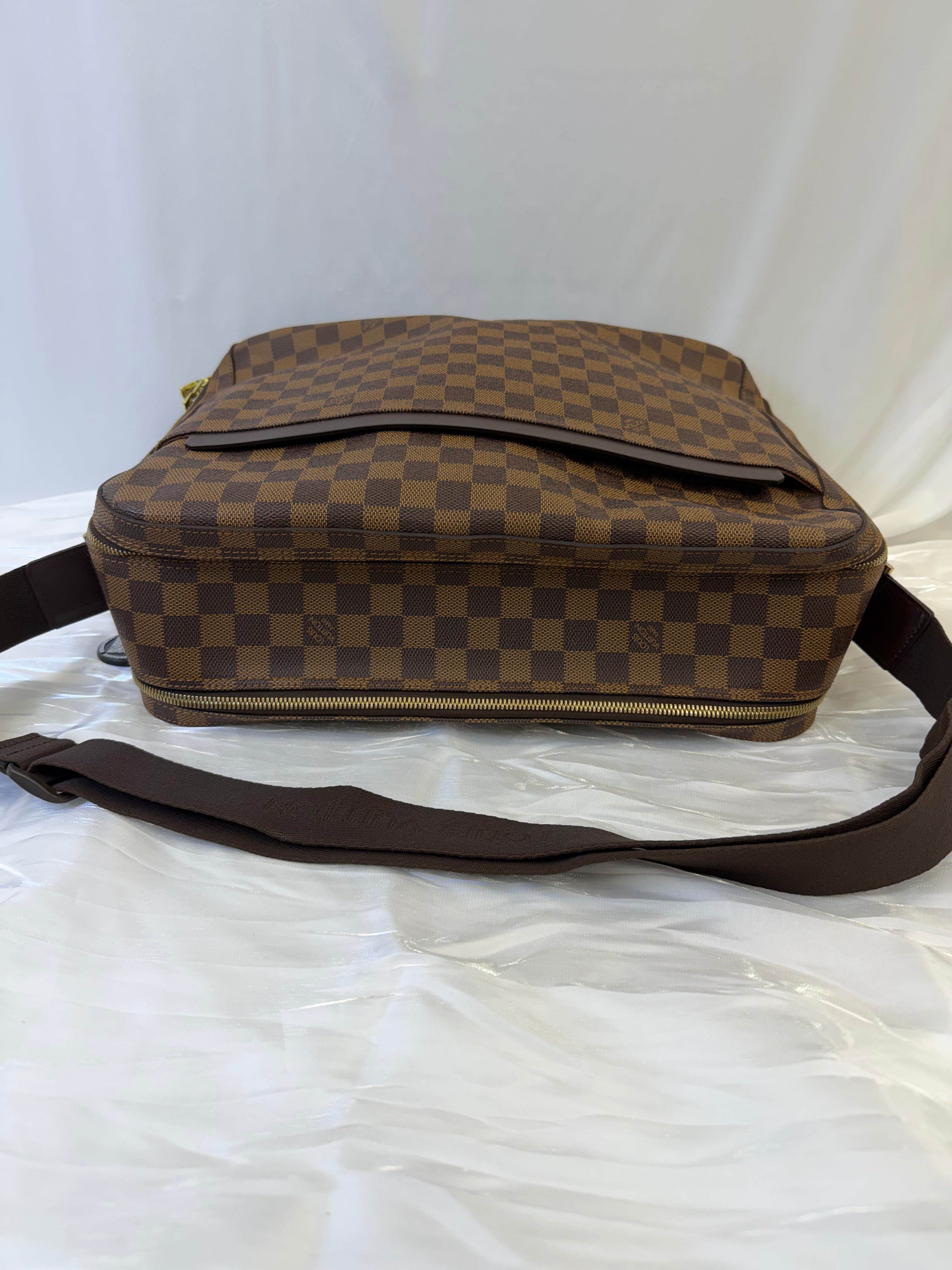 Louis Vuitton Damier Ebene Dorsoduro Messenger Bag