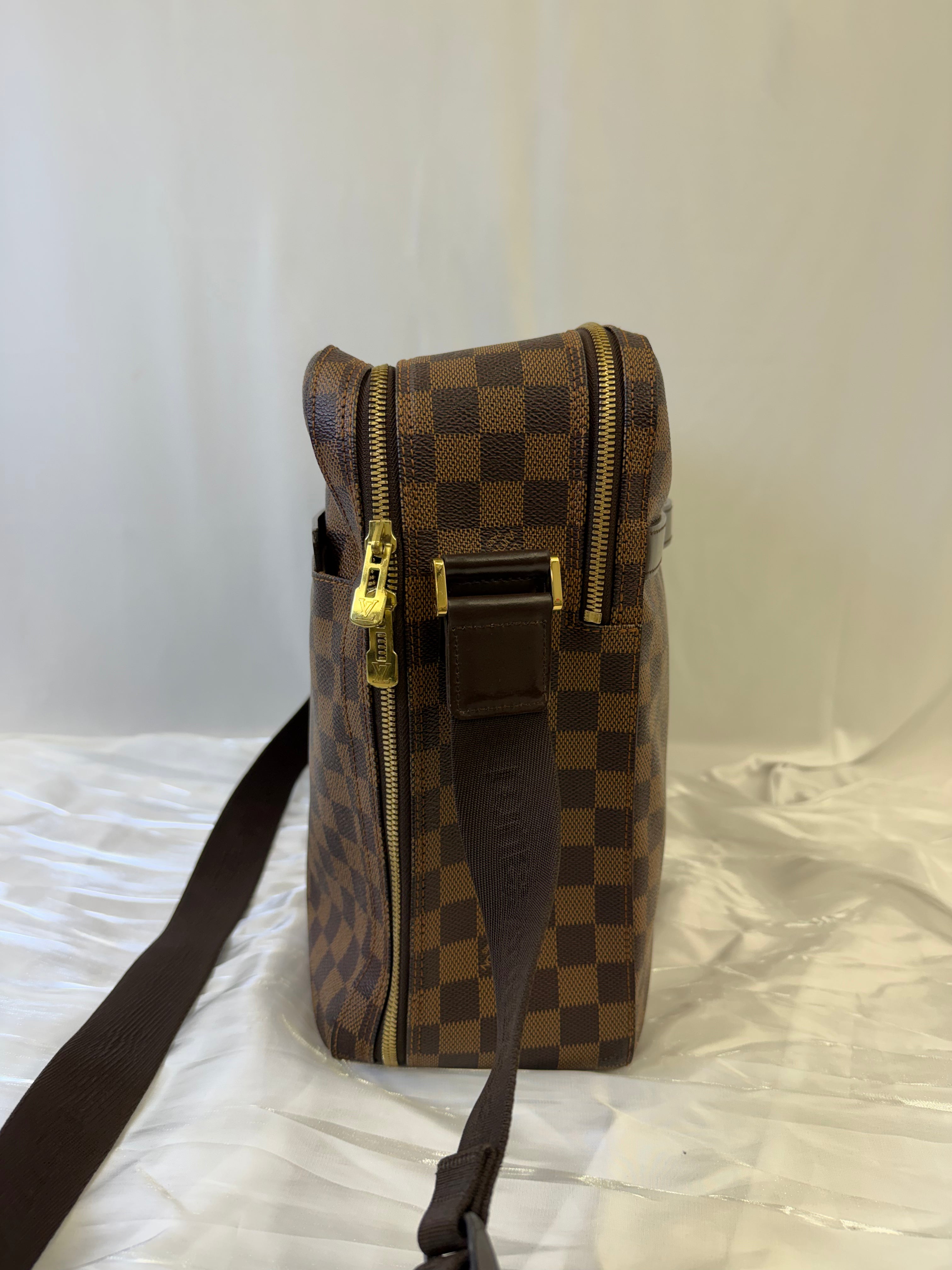 Louis Vuitton Damier Ebene Dorsoduro Messenger Bag