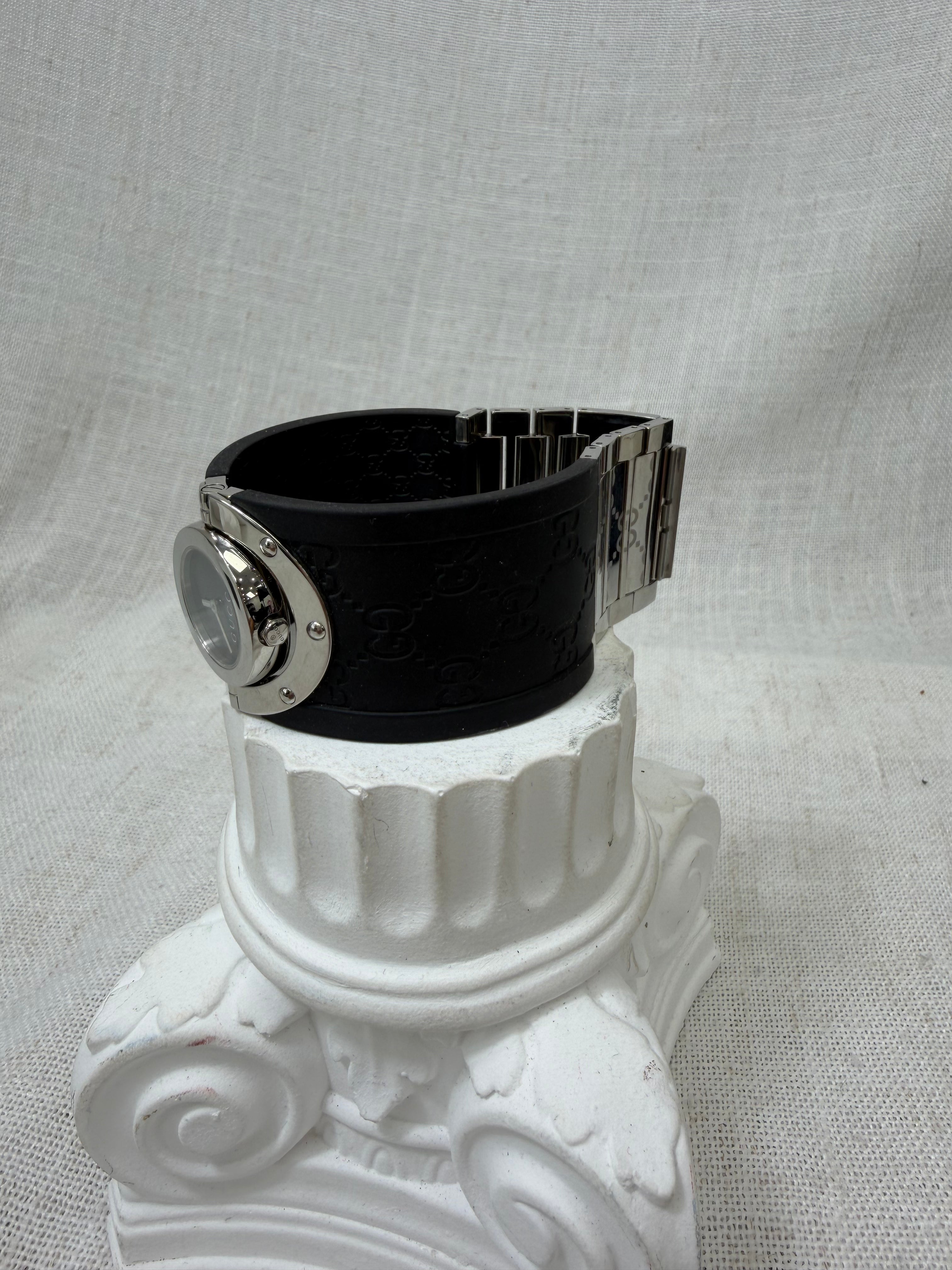 Gucci Black GG Rubber & Stainless Steel Twirl 23mm Watch