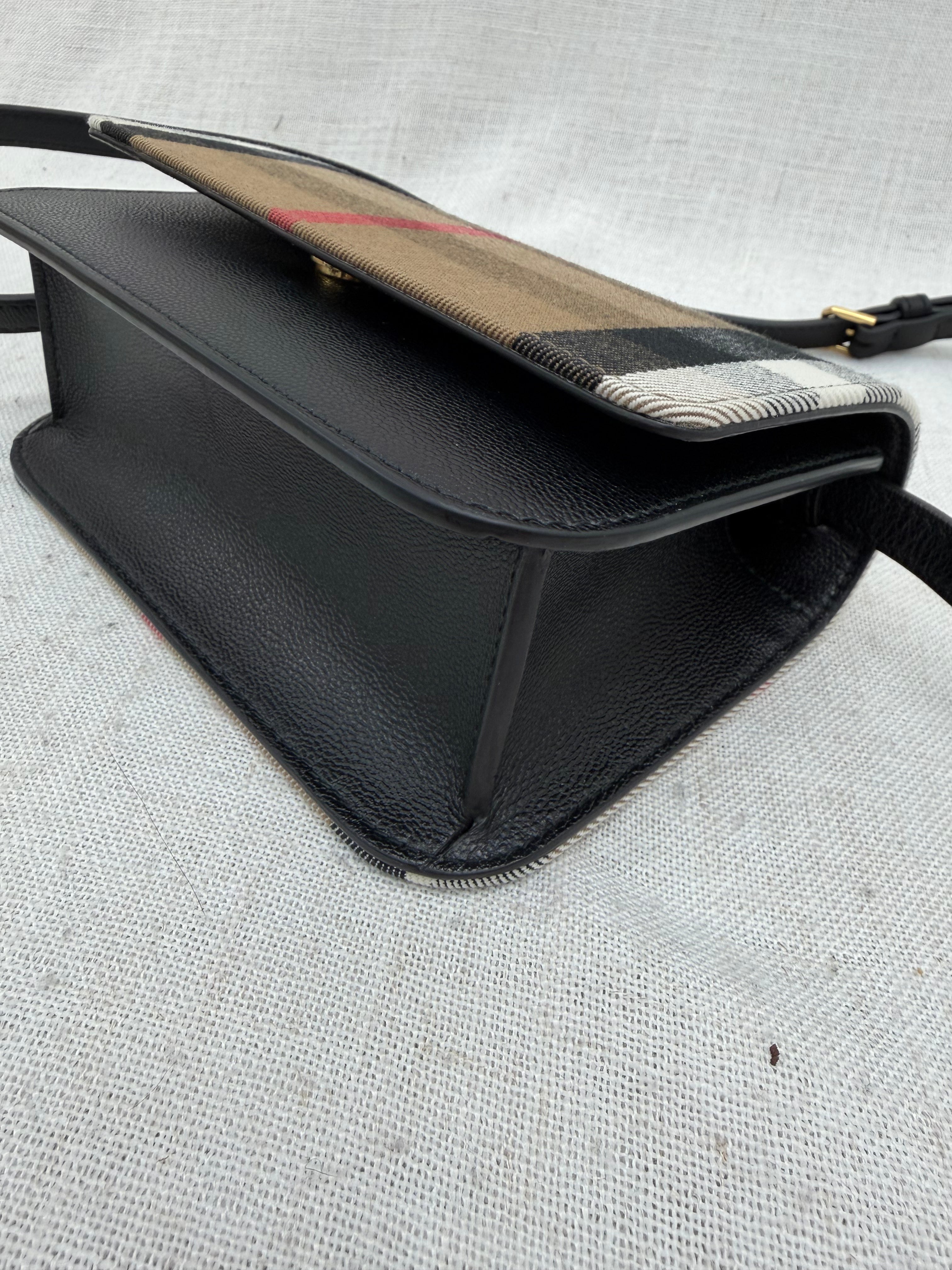 BRAND NEW- Burberry Tan House Check & Calfskin Crossbody