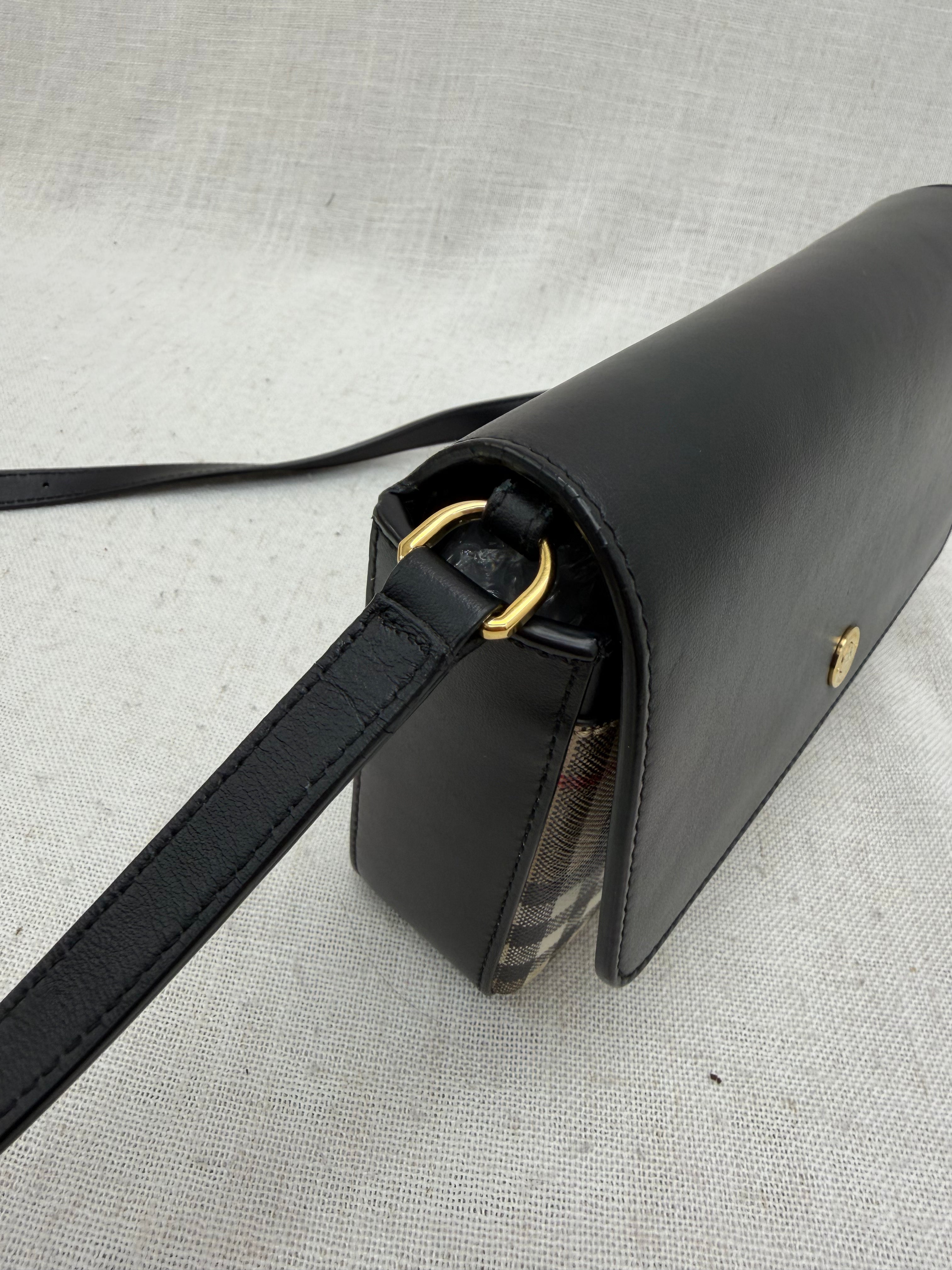 LIKE NEW- Burberry Tan Nova Check & Black Calfskin Hampshire Crossbody