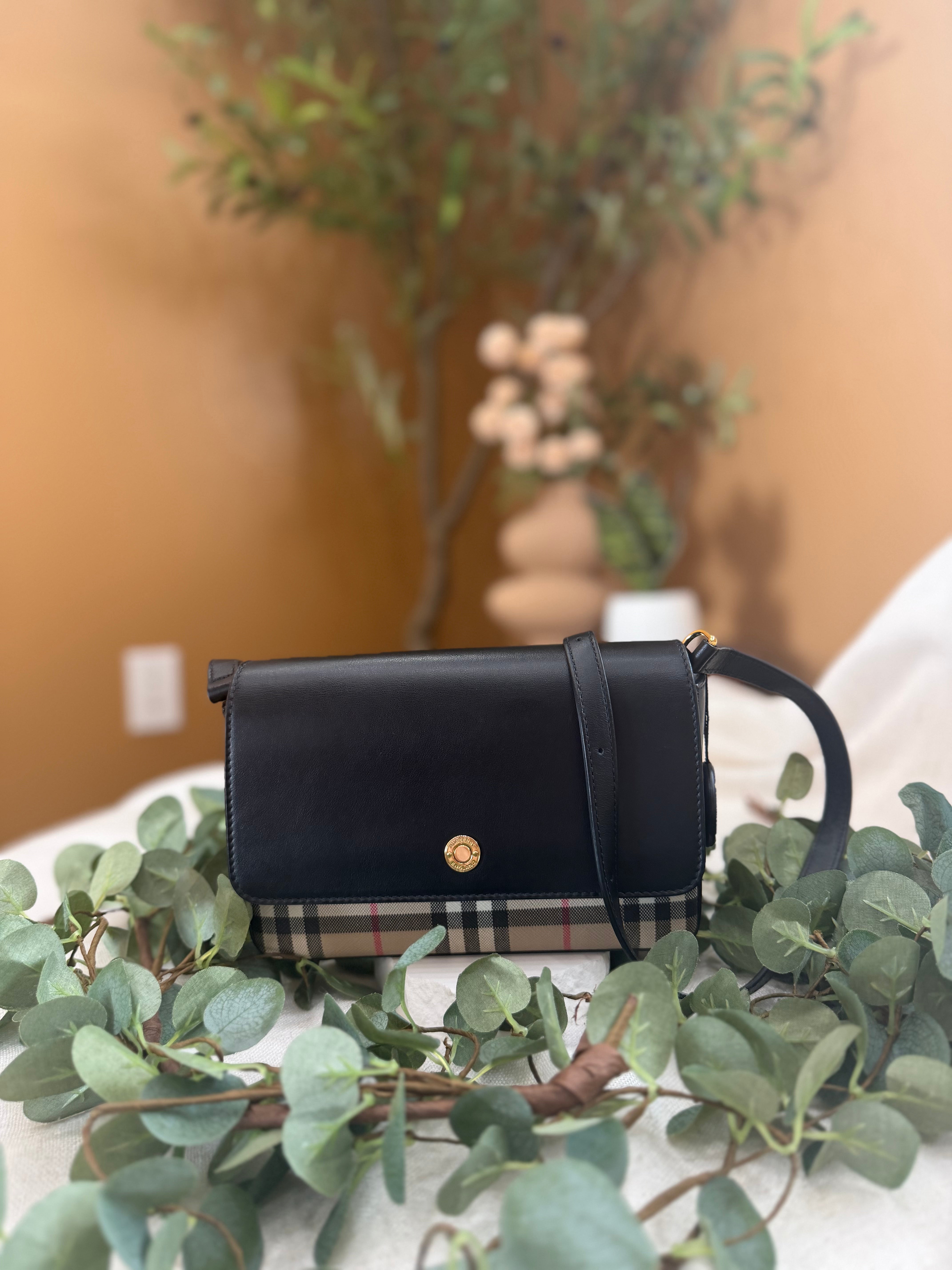 LIKE NEW- Burberry Tan Nova Check & Black Calfskin Hampshire Crossbody