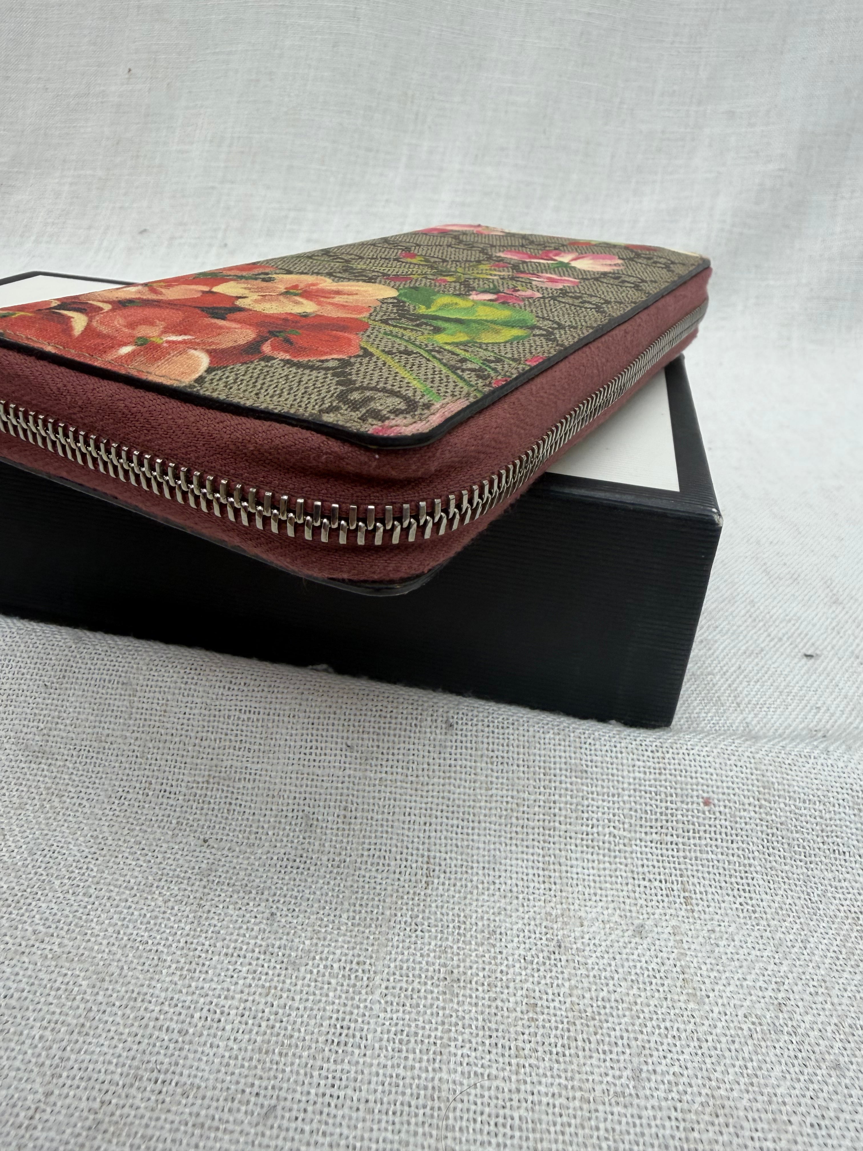 Gucci Pink Blooms Supreme Coated Canvas Zippy Wallet