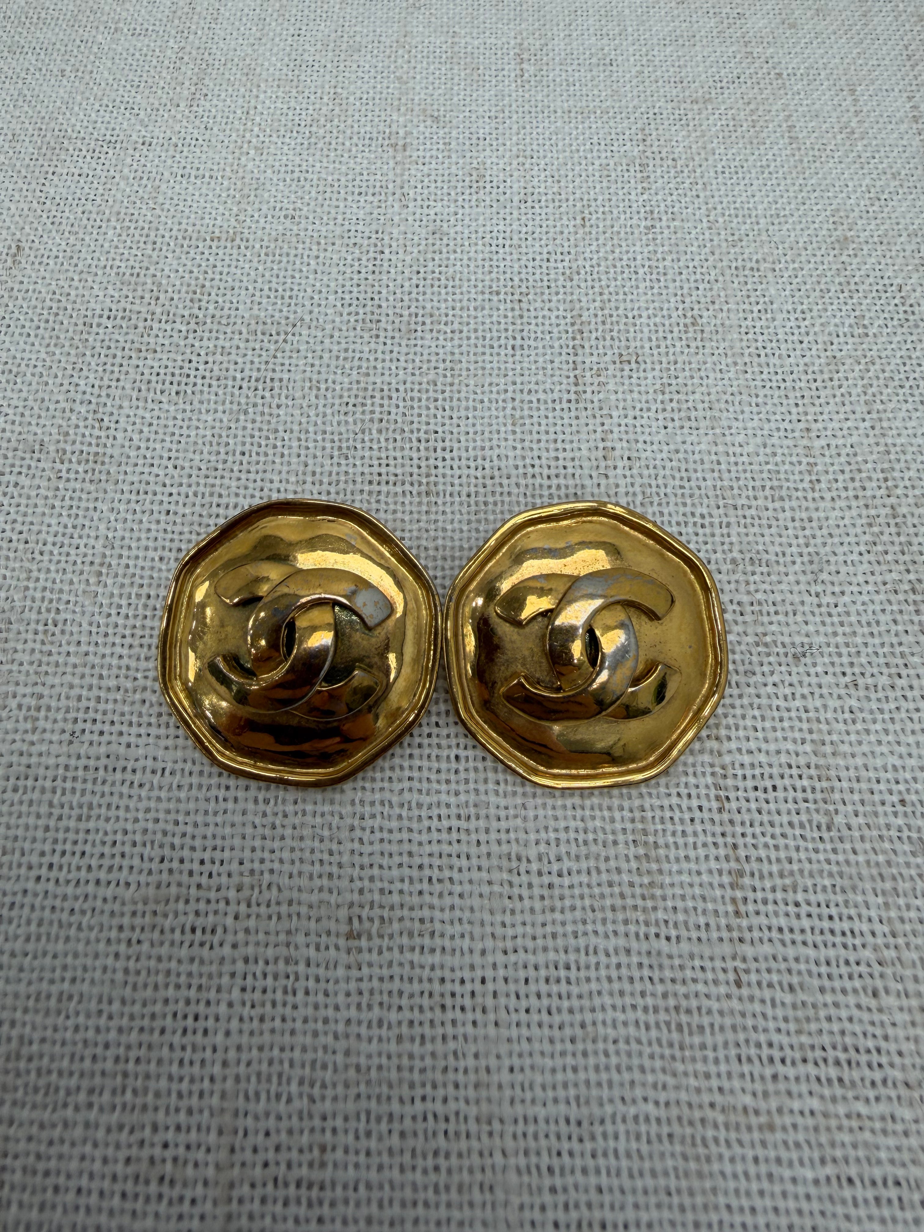 Chanel Vintage Gold Tone CoCo Mark Clip On Earrings