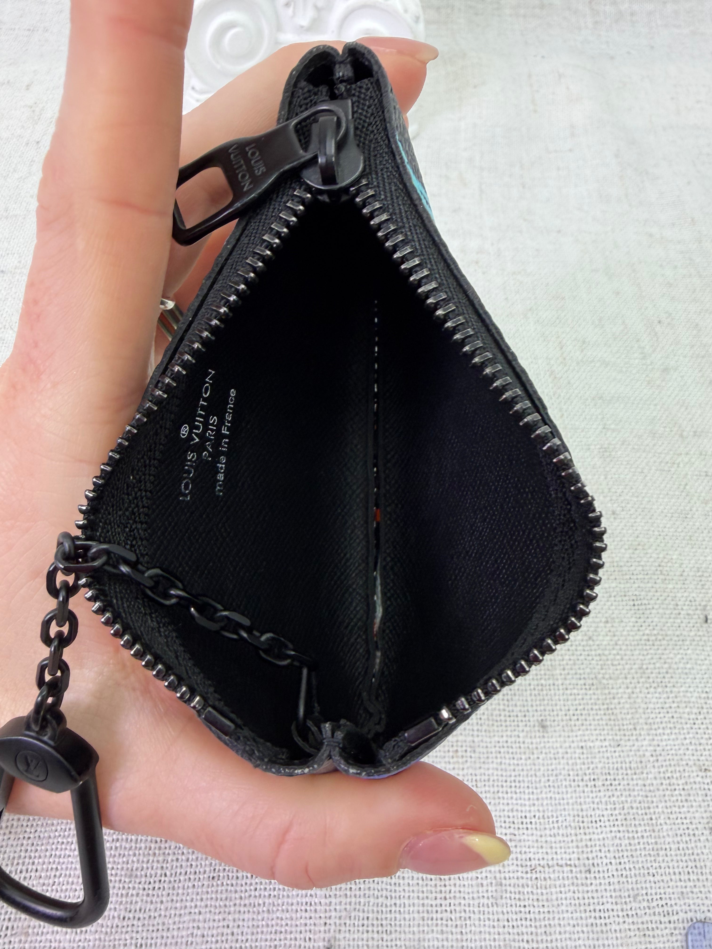 Louis Vuitton Monogram Eclipse Graffiti Key Cles