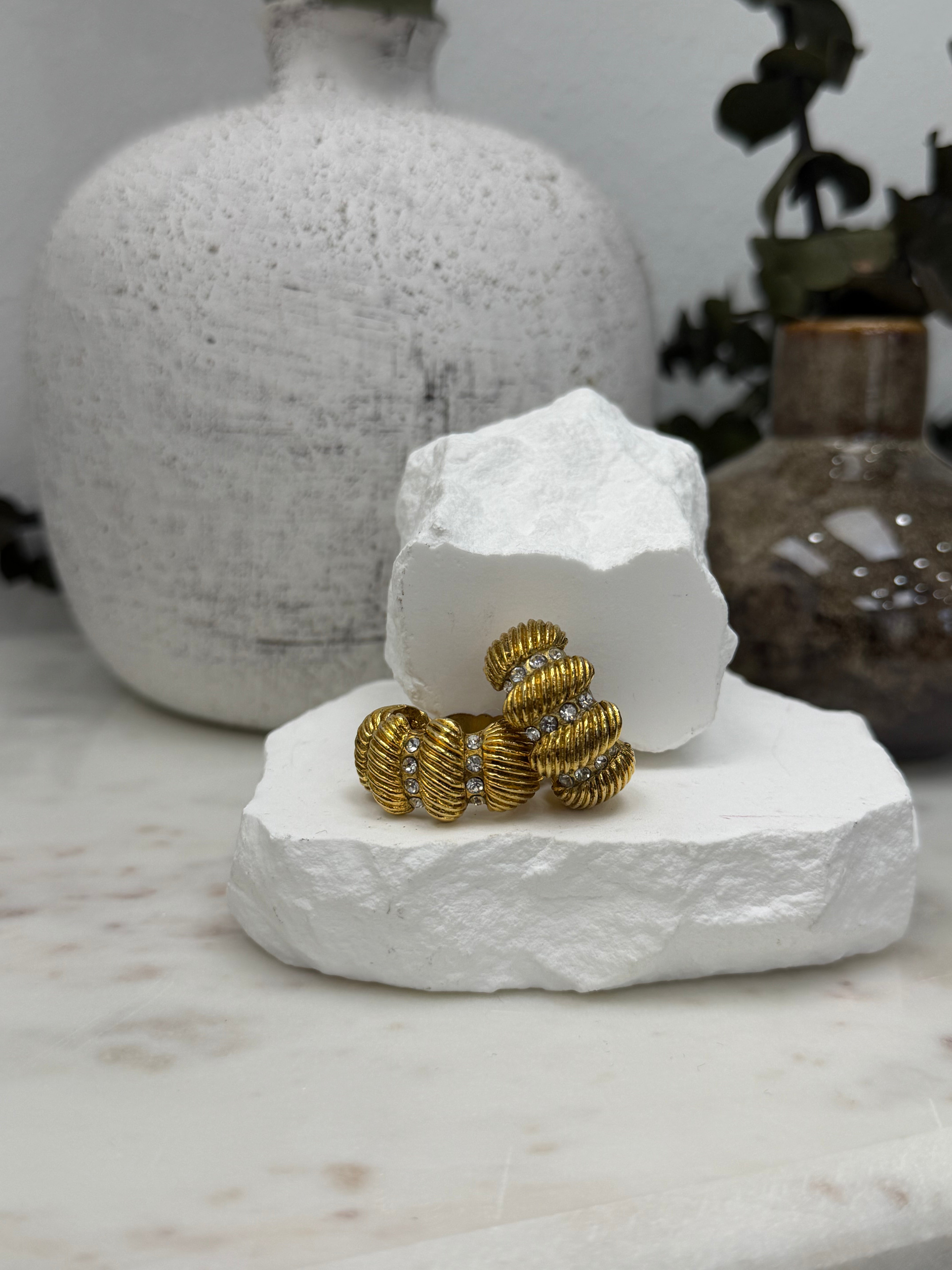 Chanel Vintage Gold Tone Rhinstone Clipon Earring