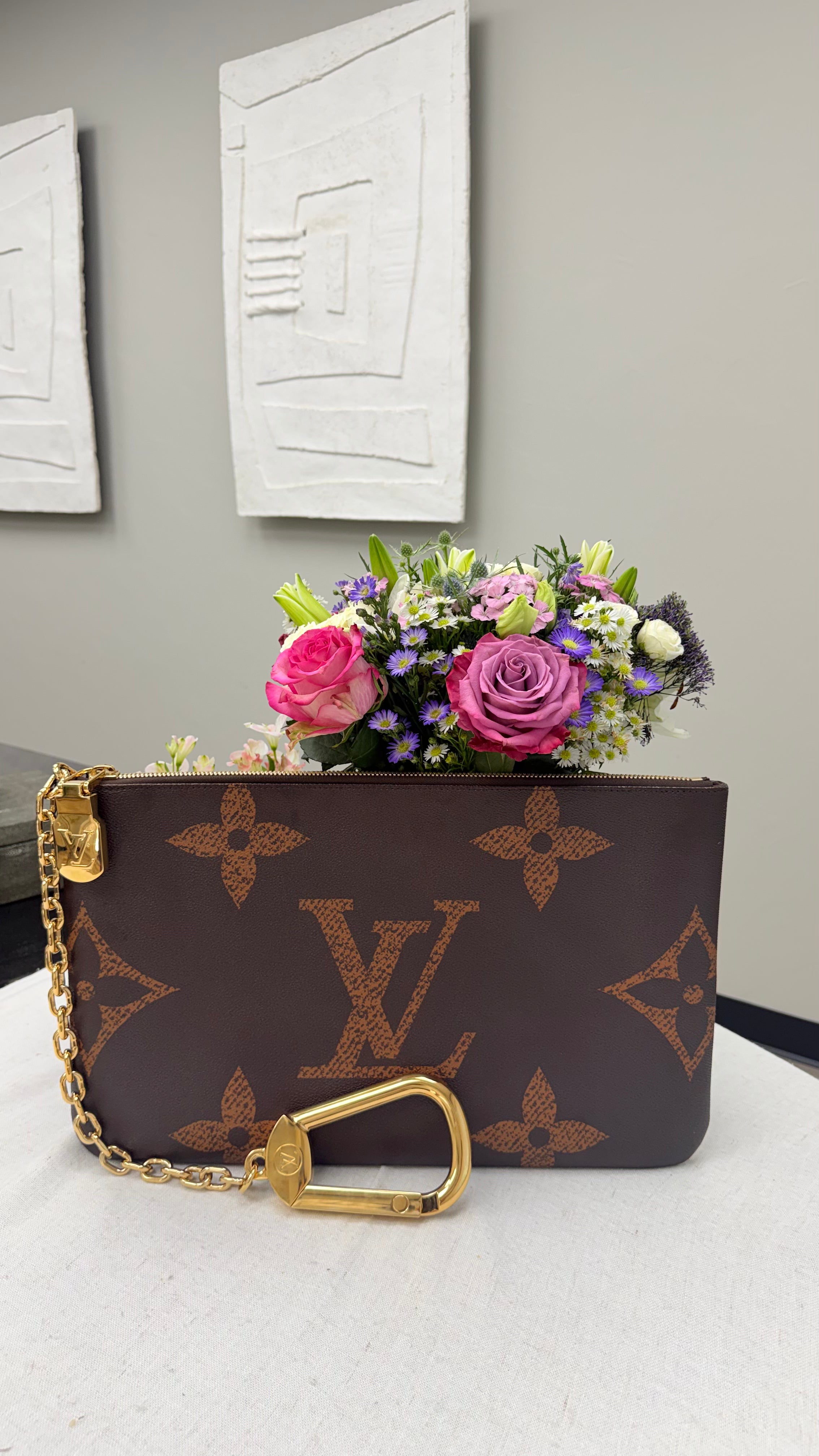 *DONS PRE DROP* Louis Vuitton Monogram Pochette Cles XL
