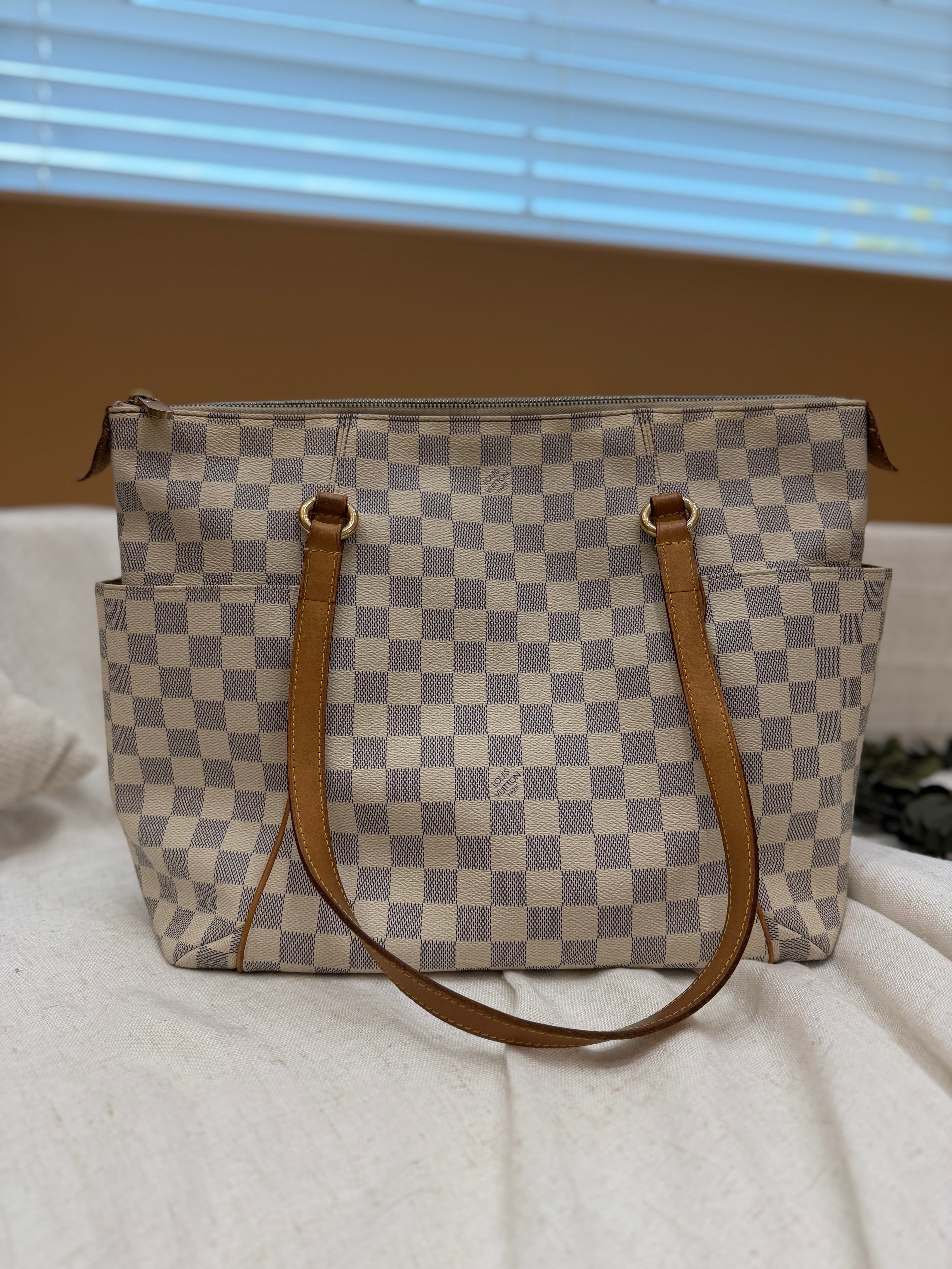 *DONS PRE-DROP* Louis Vuitton Damier Azur Totally MM