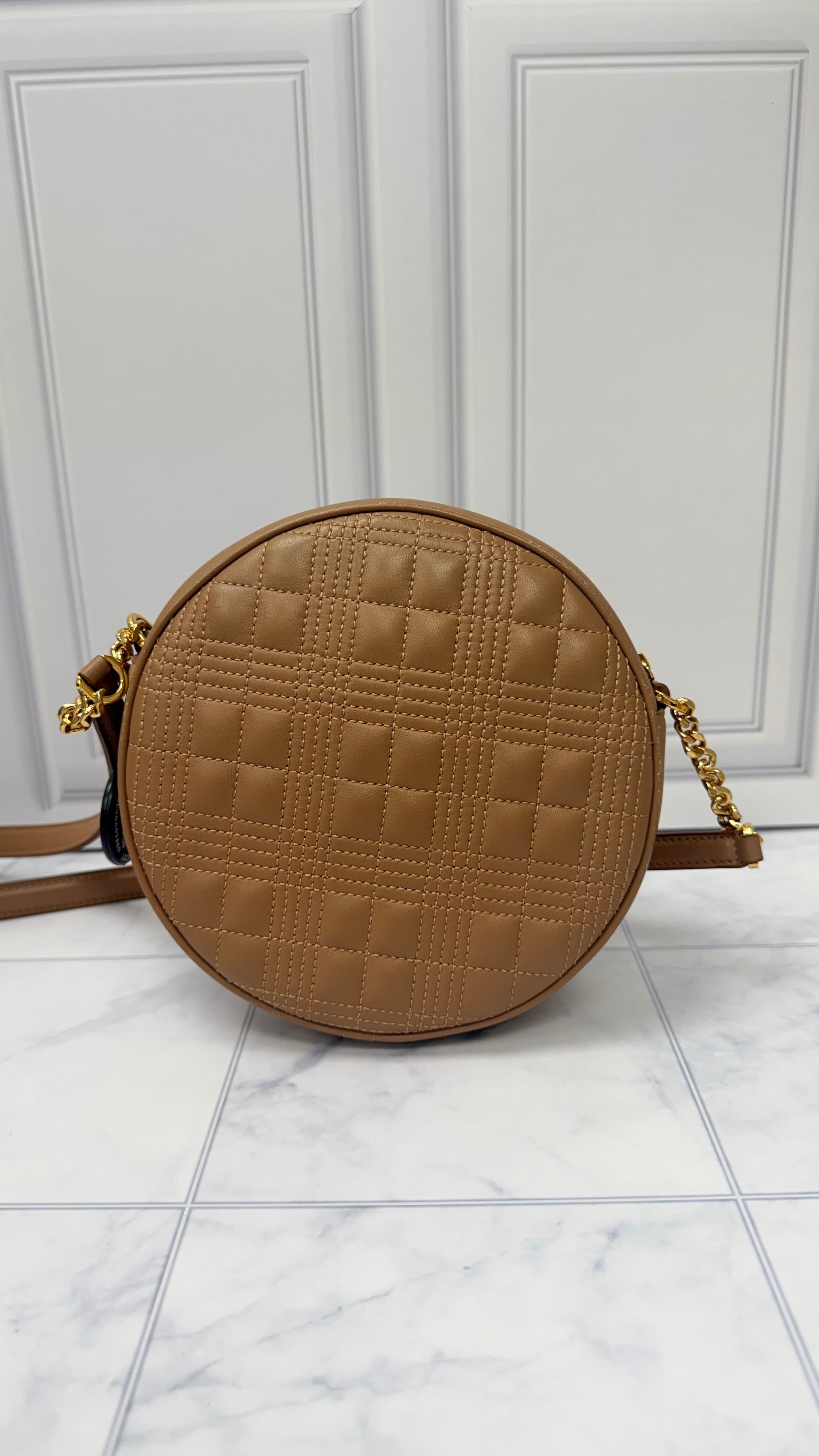 *DONS DROP* Burberry Camel Quilted Leather Round Louise Bag