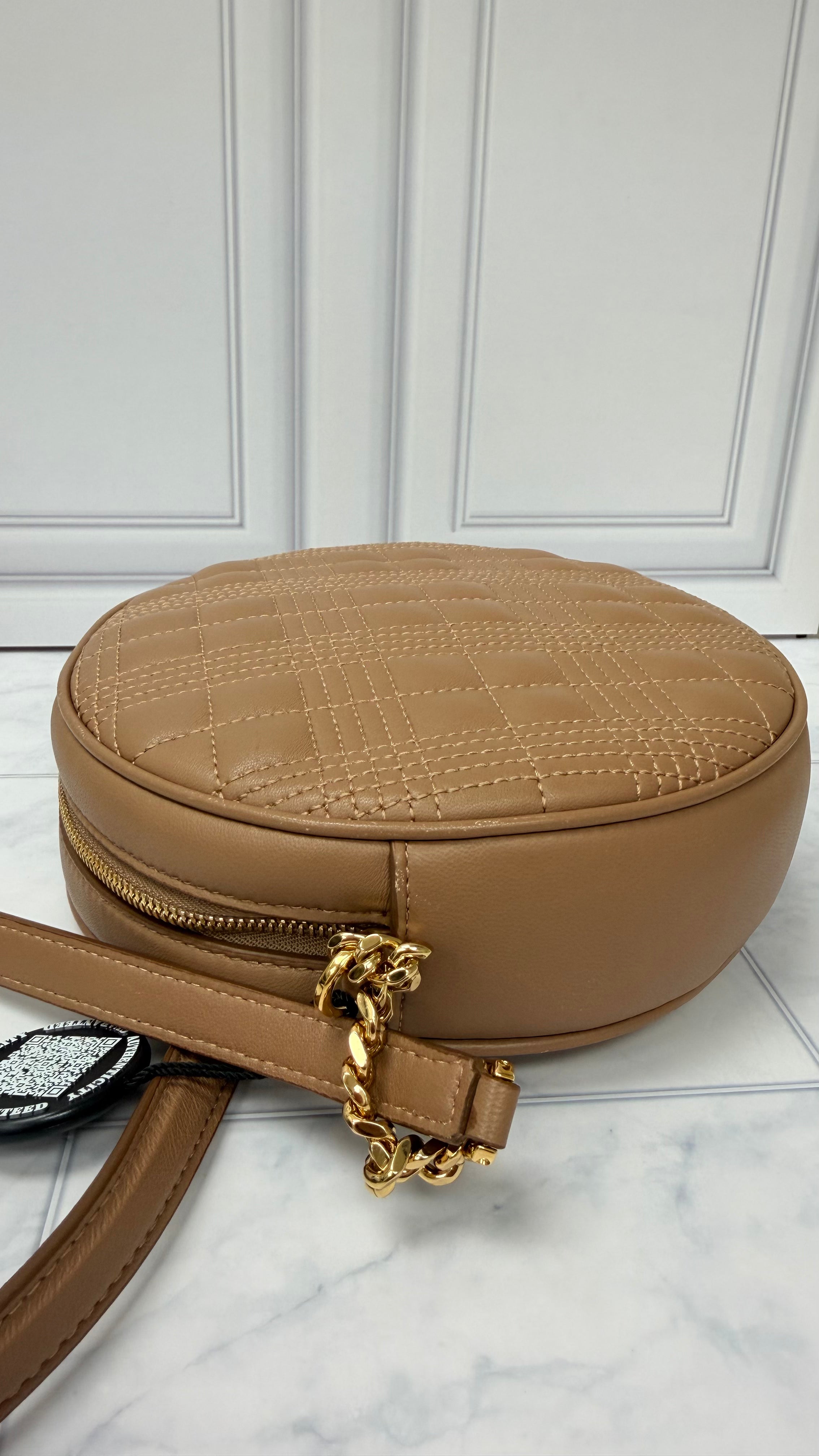 *DONS DROP* Burberry Camel Quilted Leather Round Louise Bag