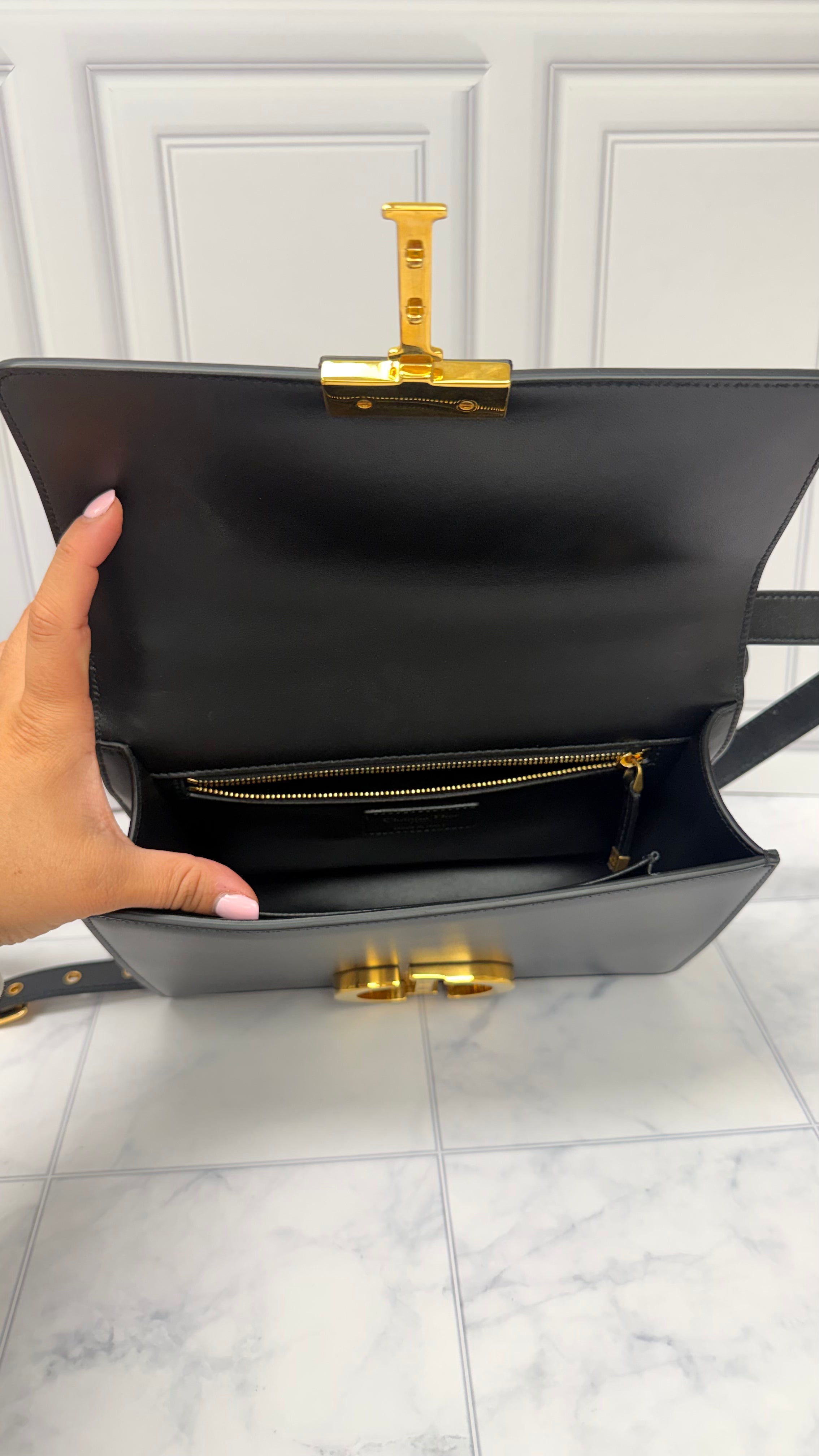 *DONS PRE DROP* Christian Dior Black Leather Dior 30 Montaigne Bag
