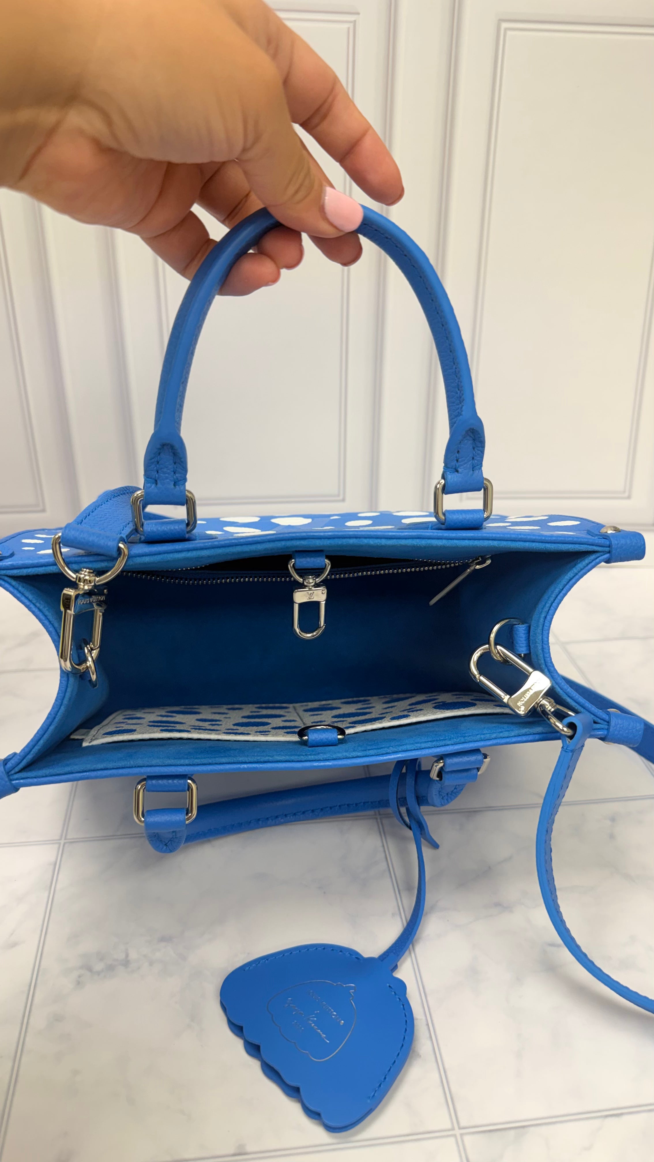 *DONS DROP* BRAND NEW - Louis Vuitton x Kusama Blue Monogram Empreinte Leather On The Go PM Handbag